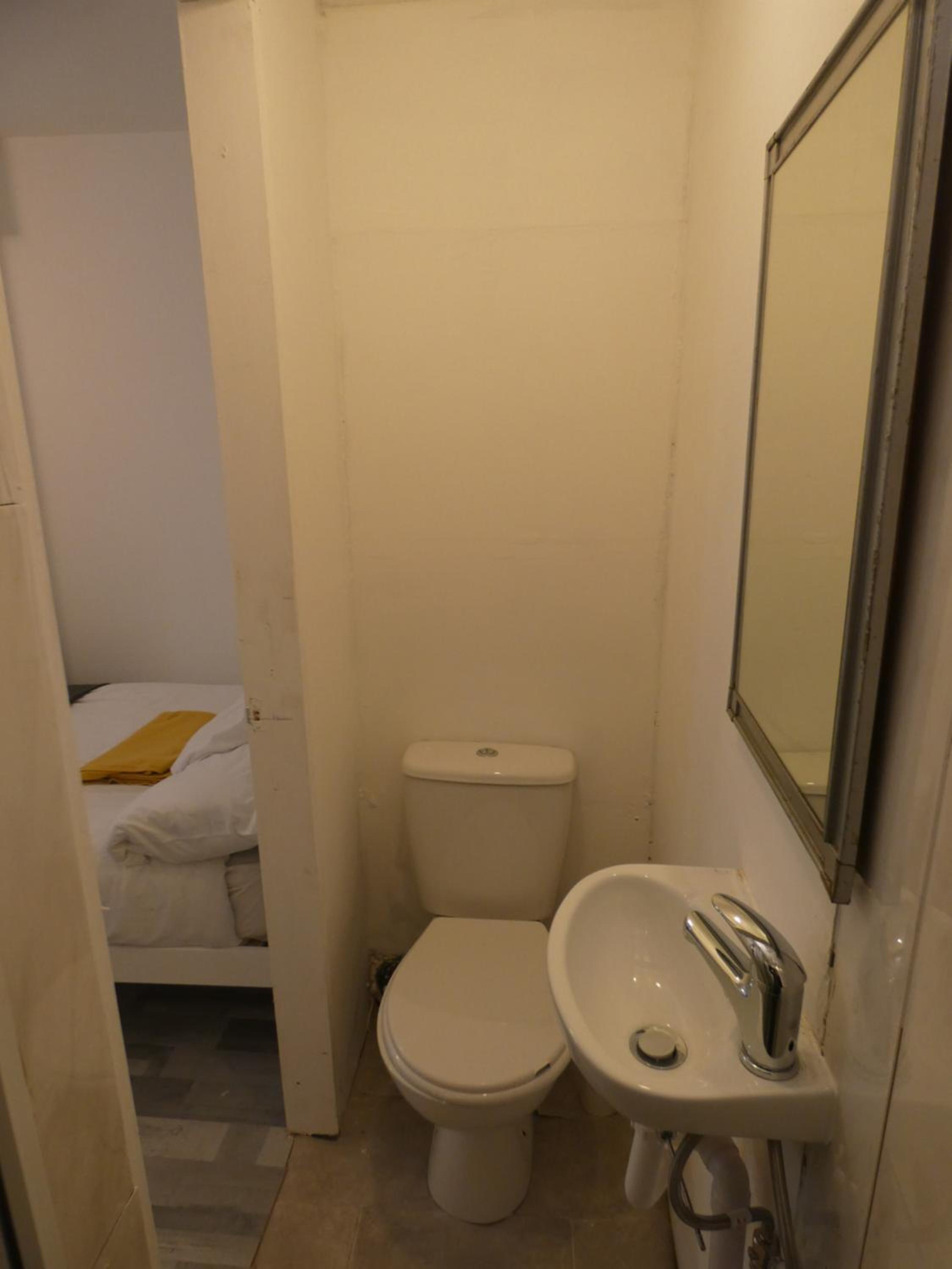 Studio Apartment photo 2