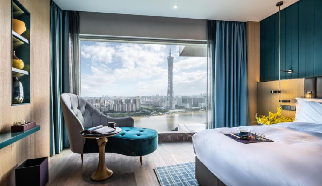 Stylish Canton Tower River View Twin Room photo 2