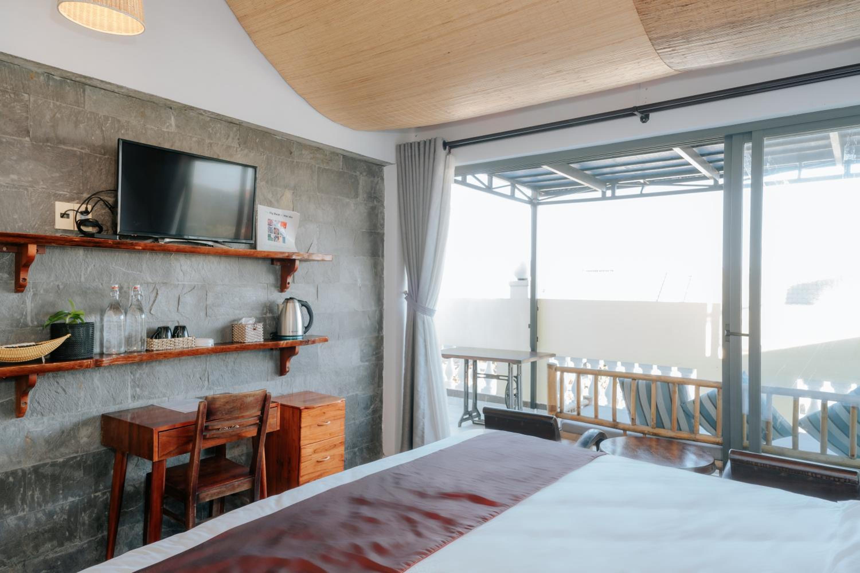 King Suite with Balcony
