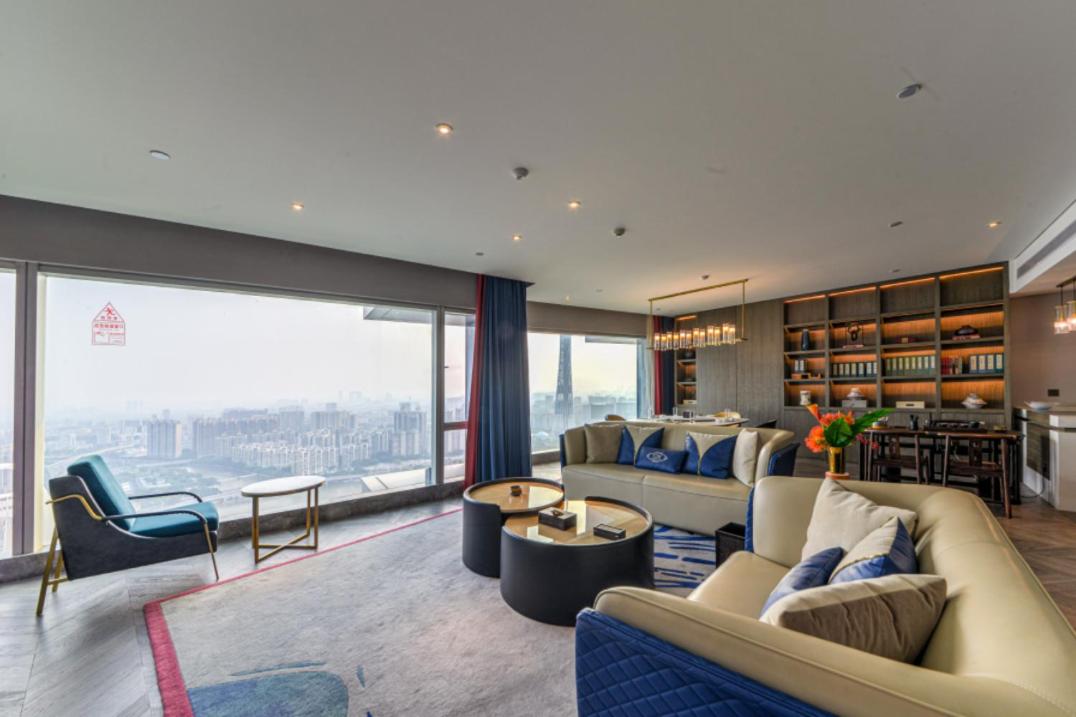 Elegant Residence Suite photo 1