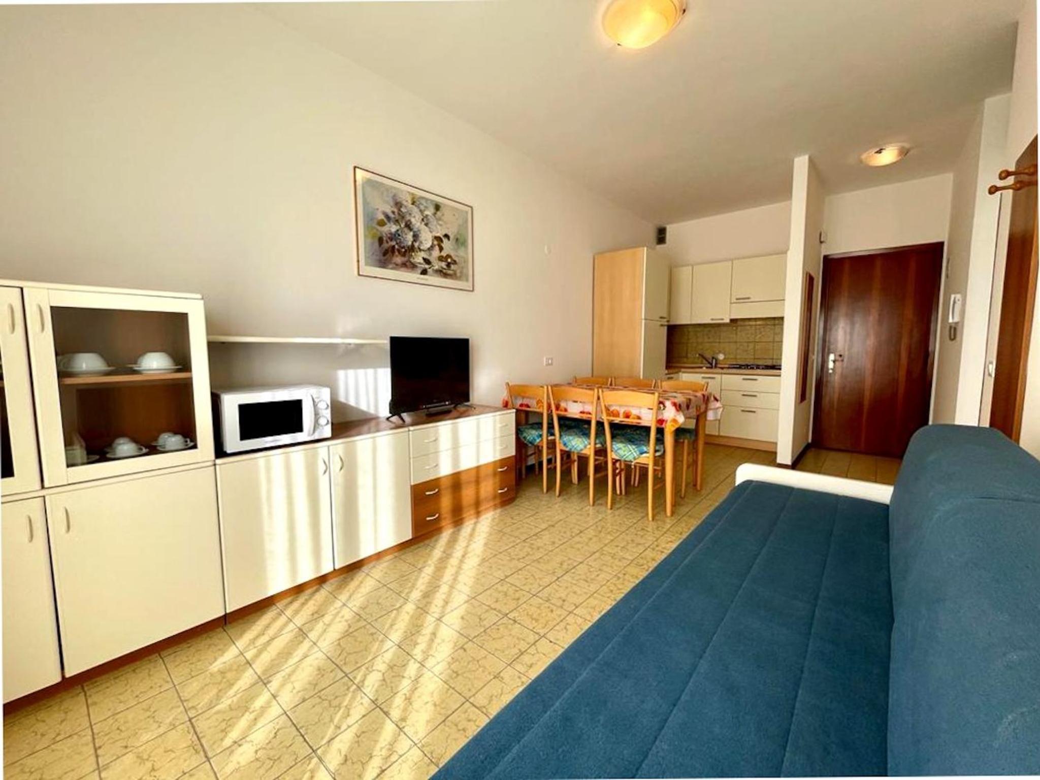 Apartment photo 1