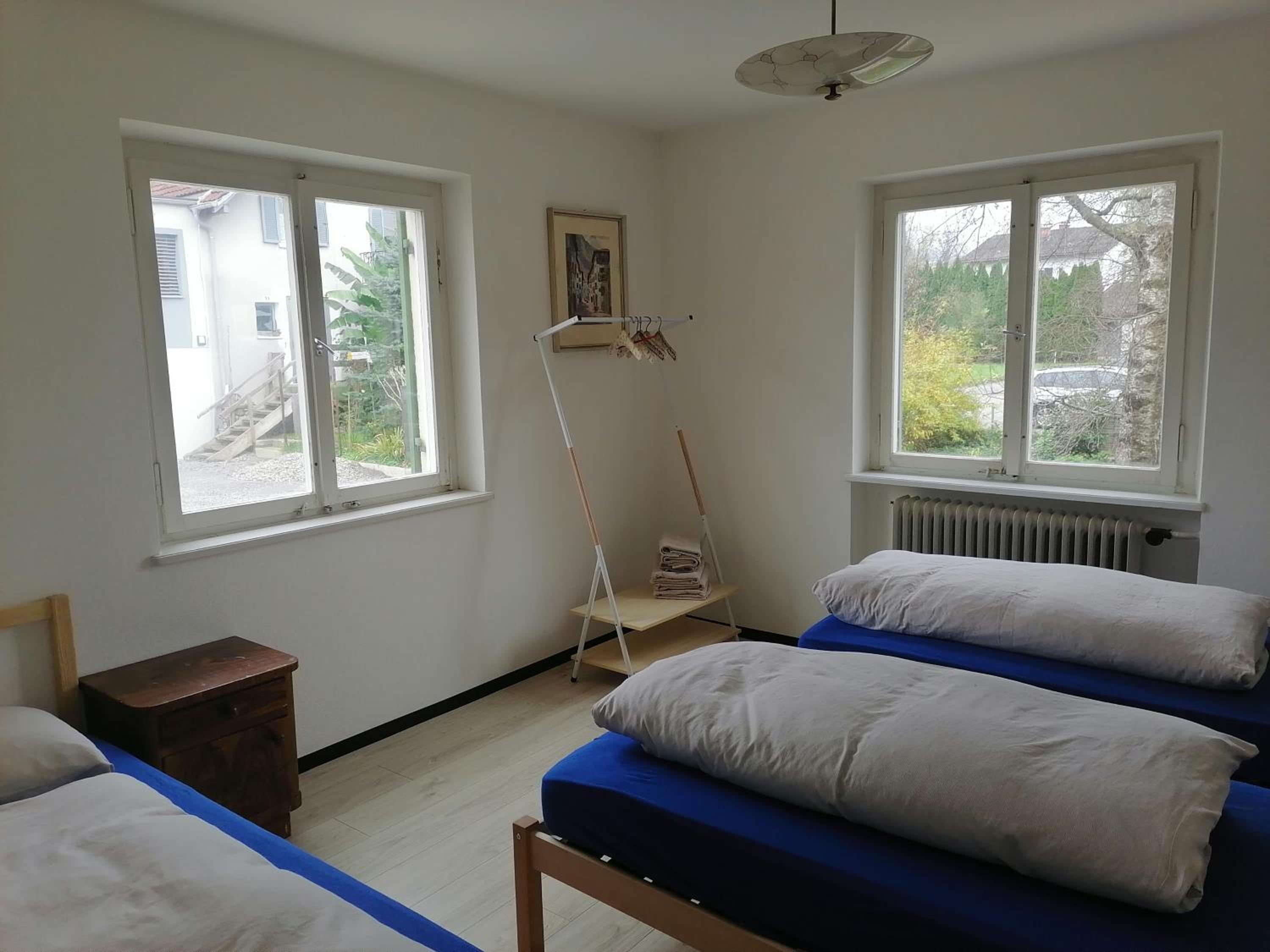 Basic Triple Room with Shared Bathroom photo 3
