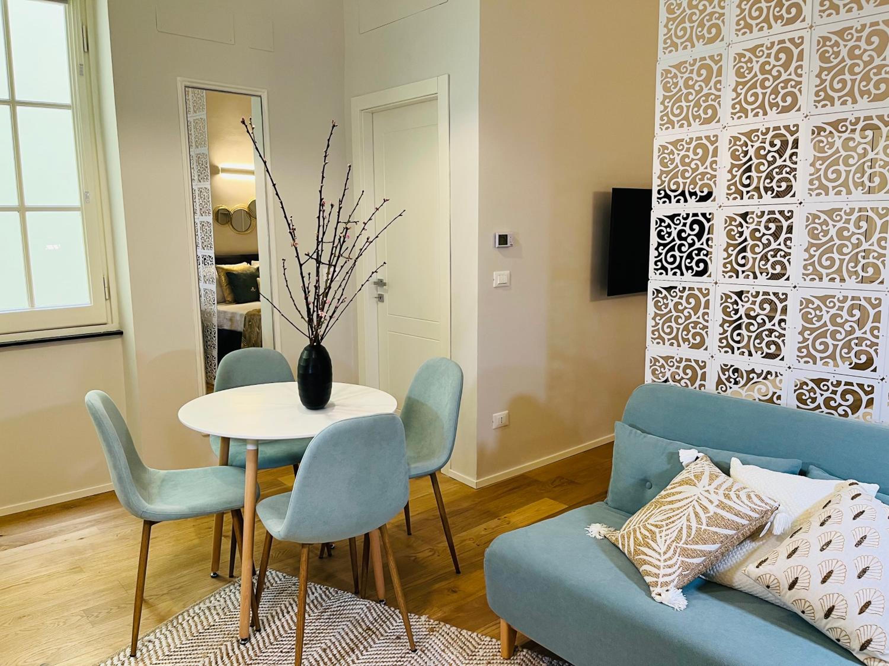 Studio Apartment photo 3