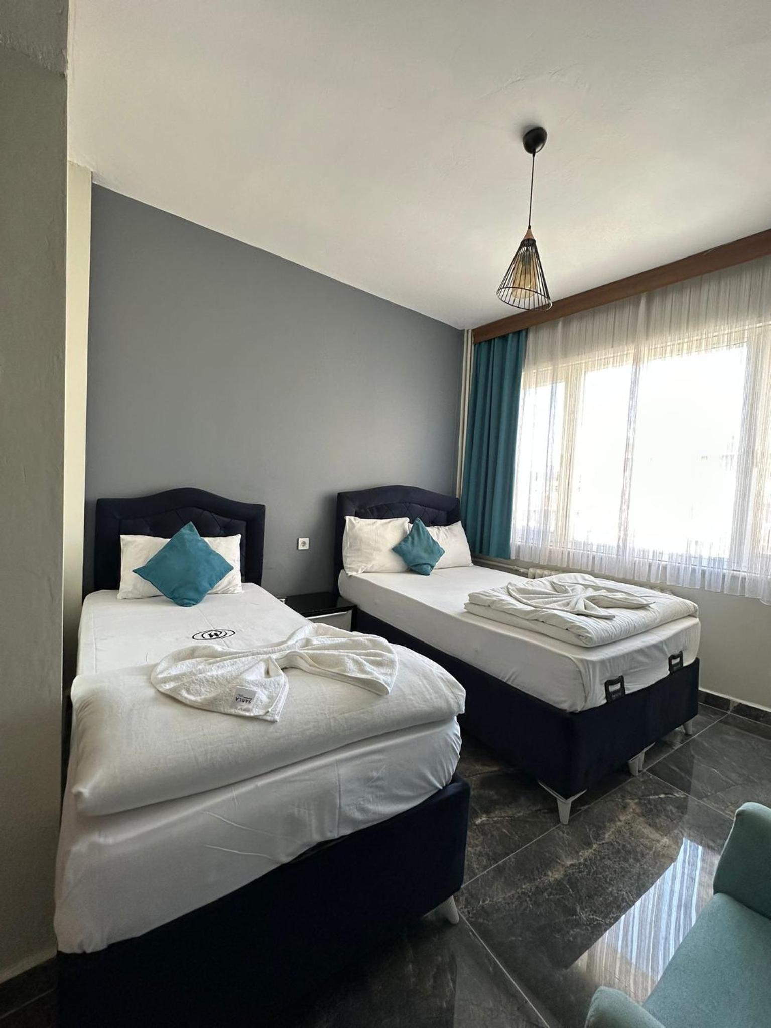 Deluxe Double Room (2 Adults + 1 Child) photo 3