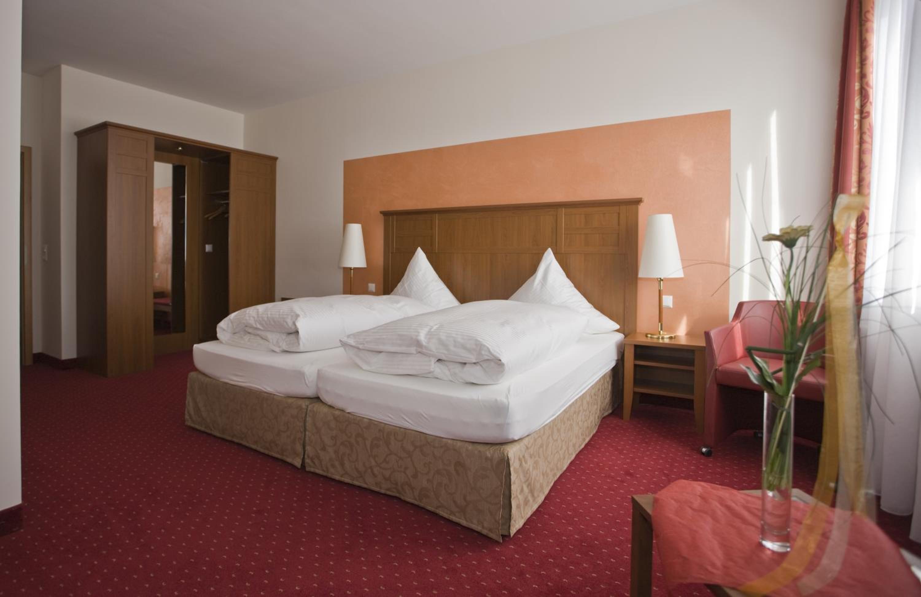 Comfort Triple Room with Shower