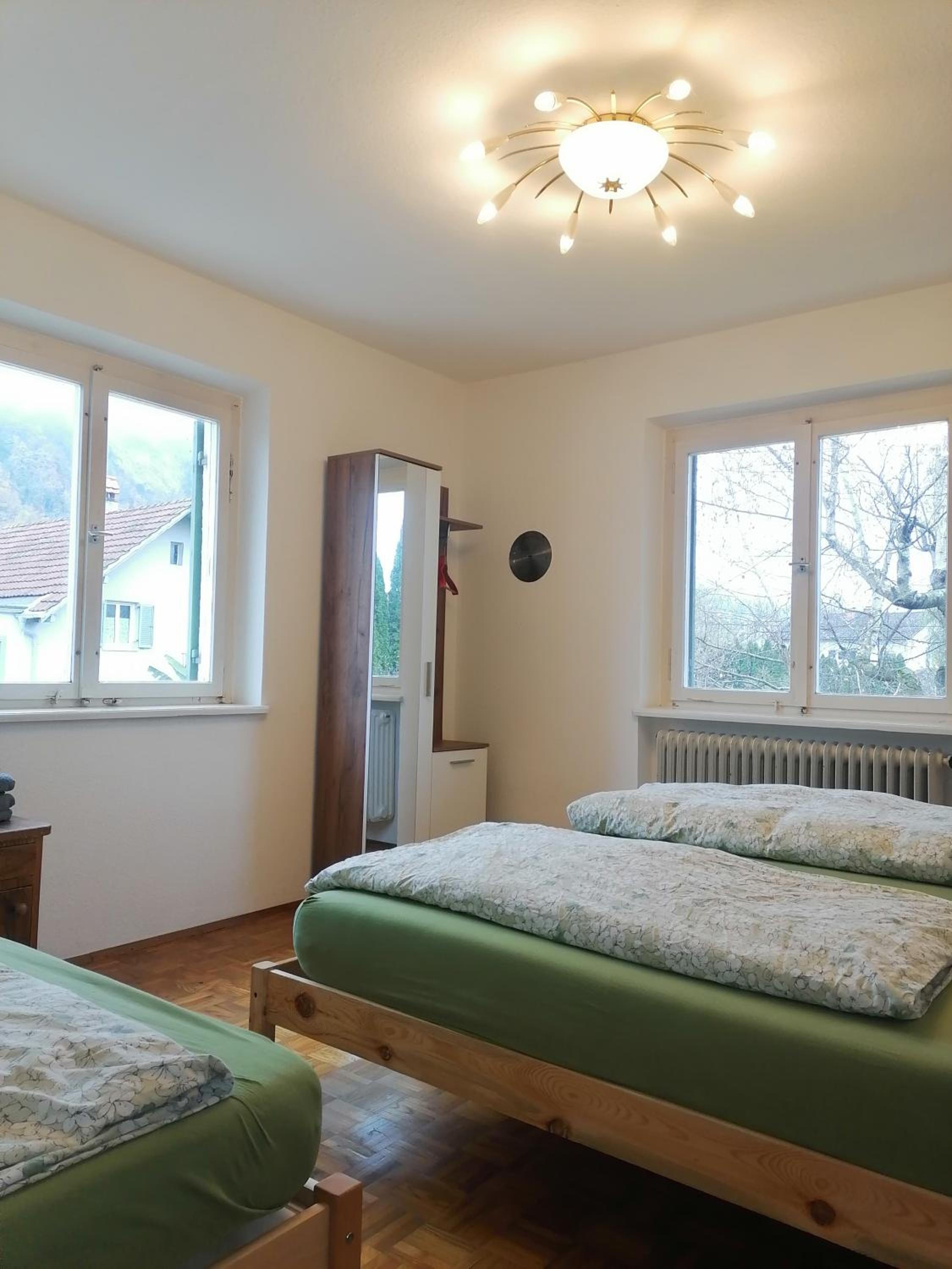 Standard Twin Room with Shared Bathroom photo 3