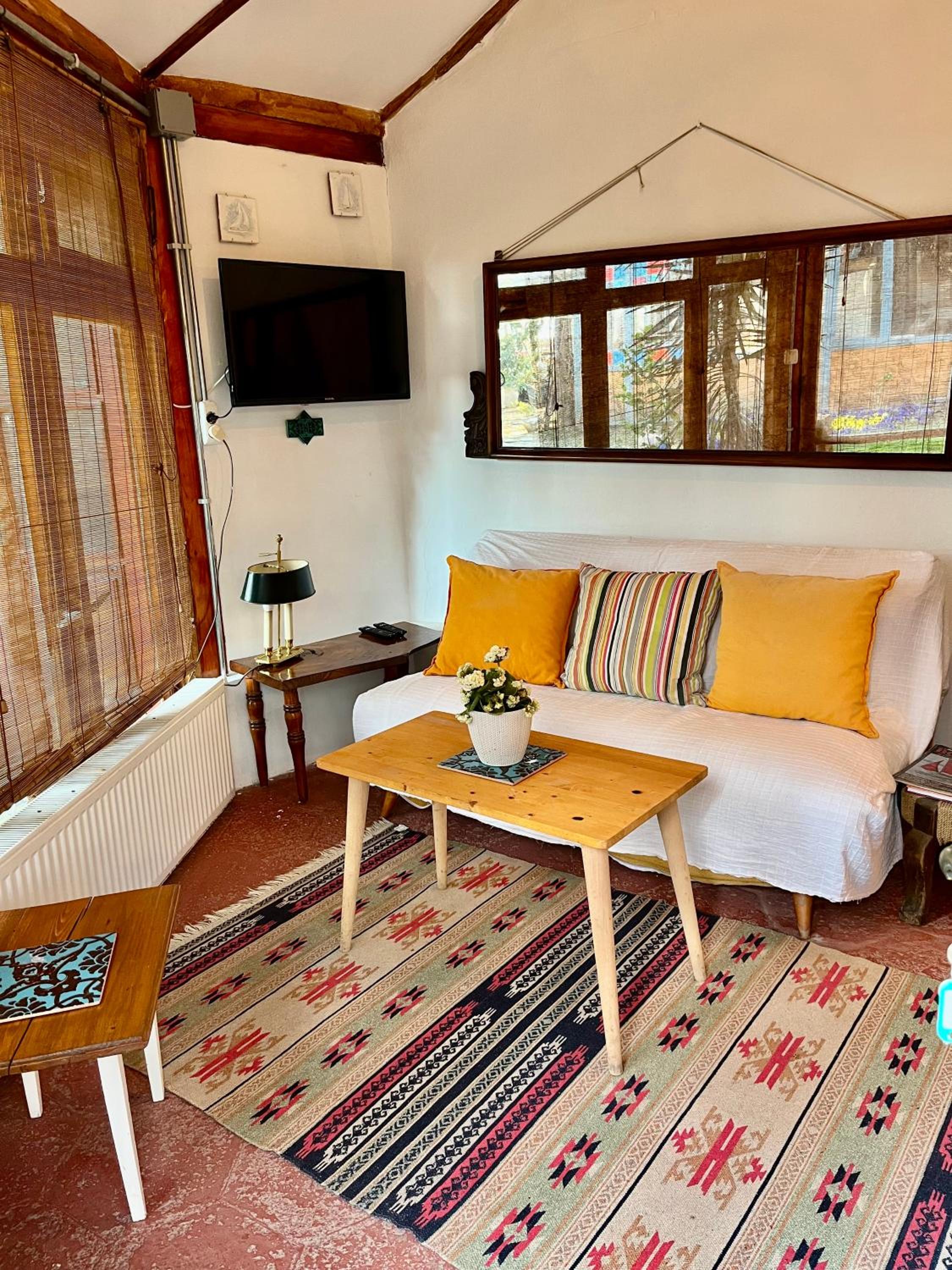 Standard Bungalow photo 1