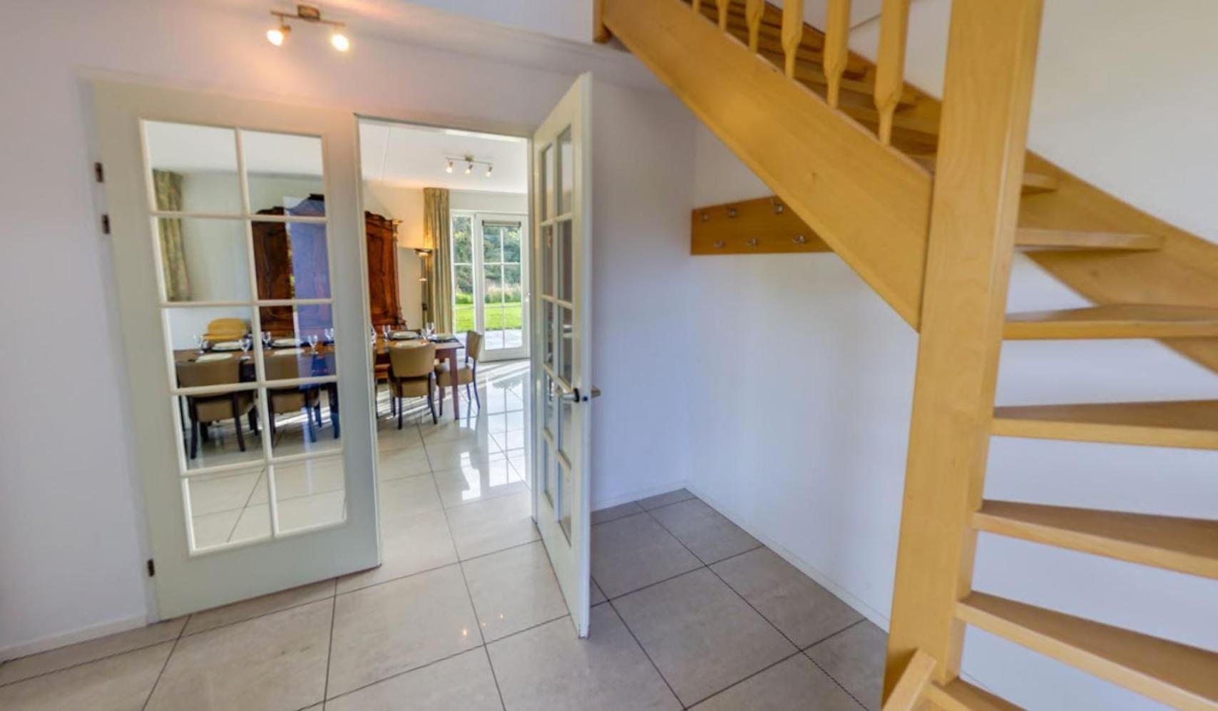 Villa photo 1