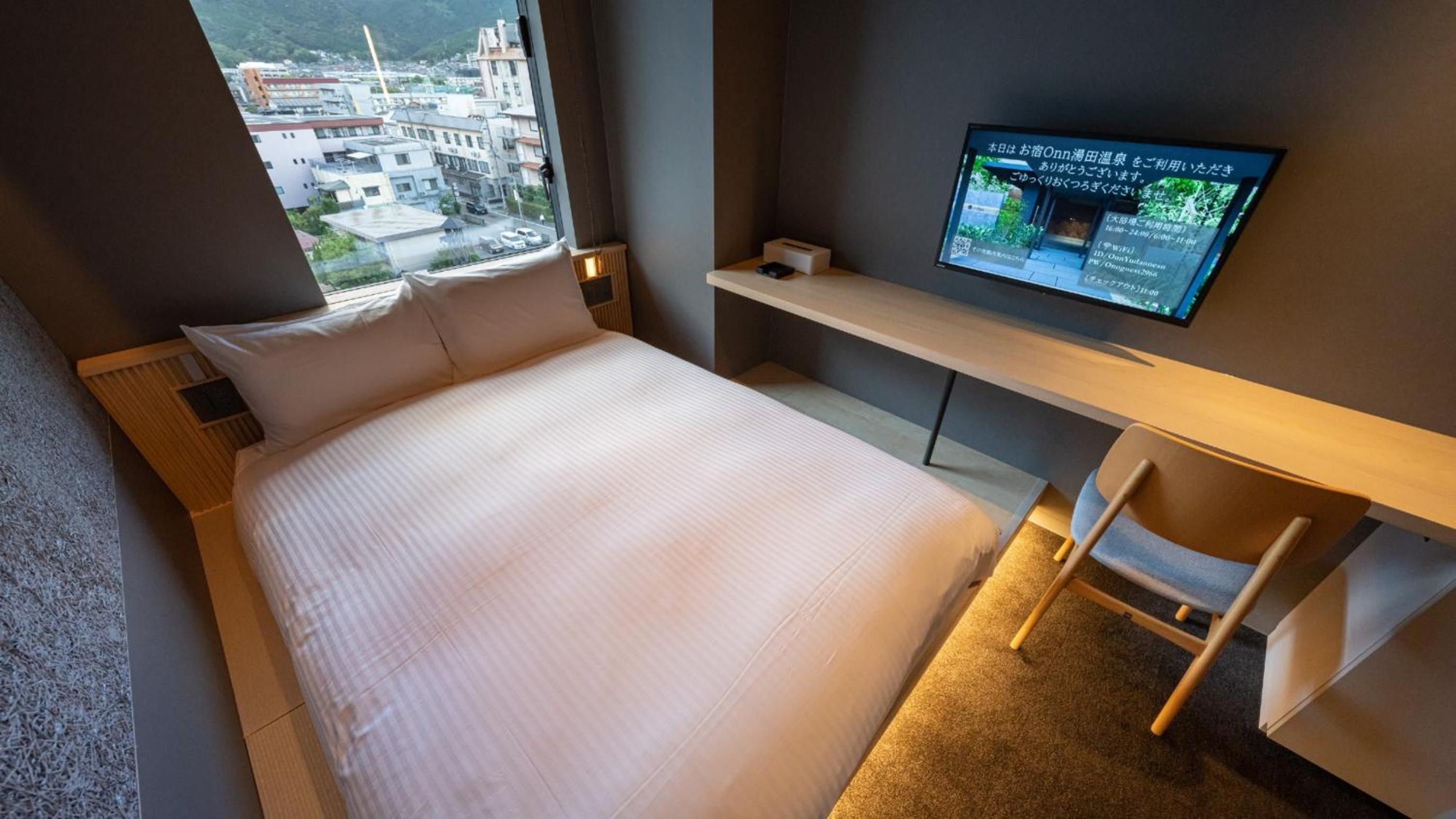 Double Room - Non-Smoking  - Photo 5