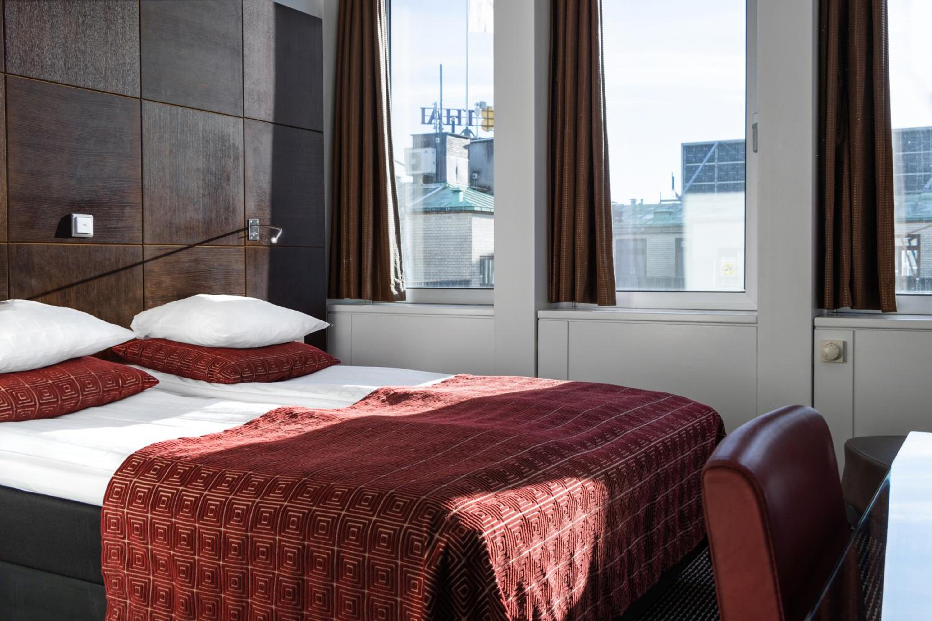 Standard Double Room - Photo 1
