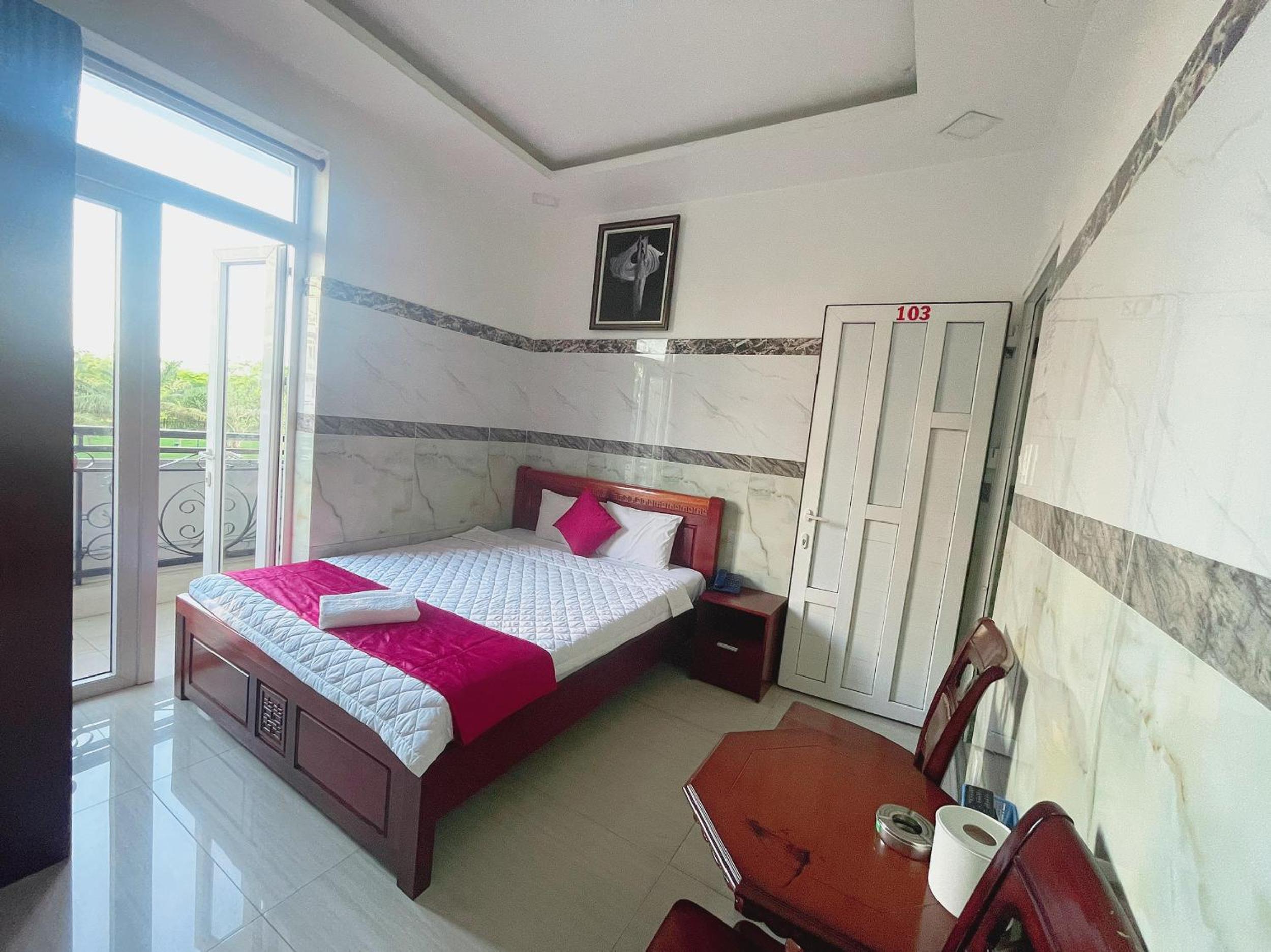 Studio with Balcony