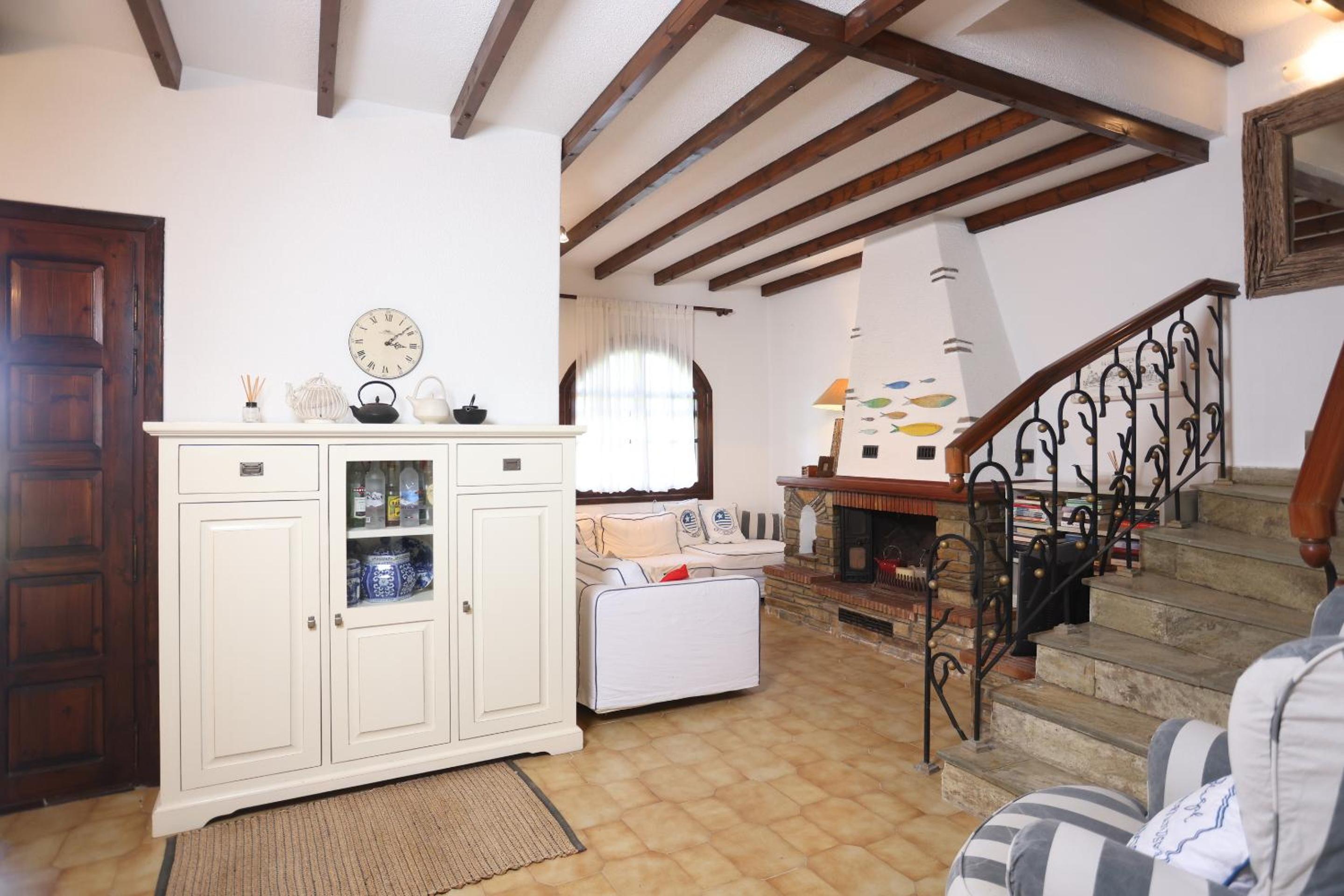 Villa photo 1