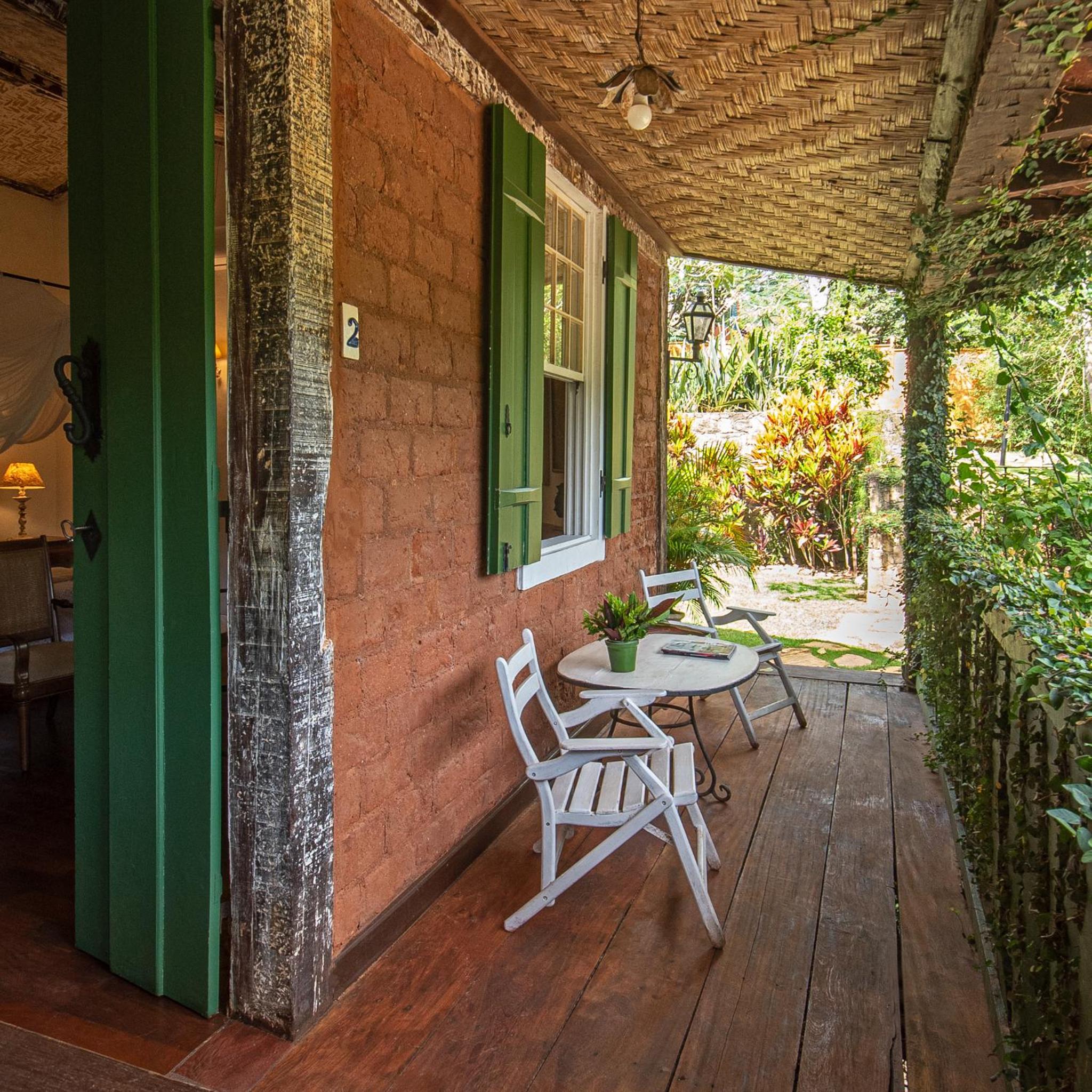 Deluxe Double Room with Balcony photo 2