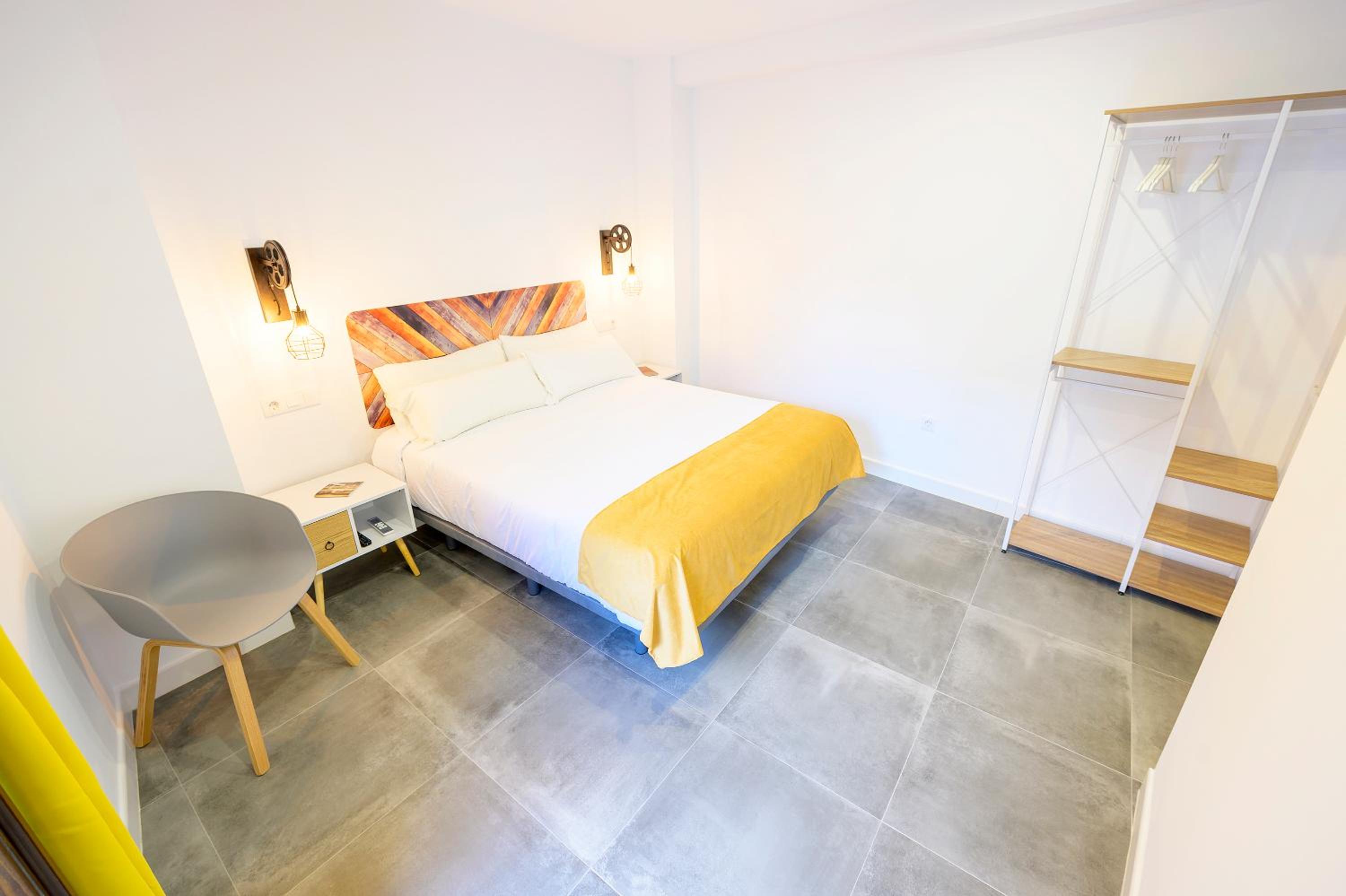 Double Room with Private Bathroom photo 3