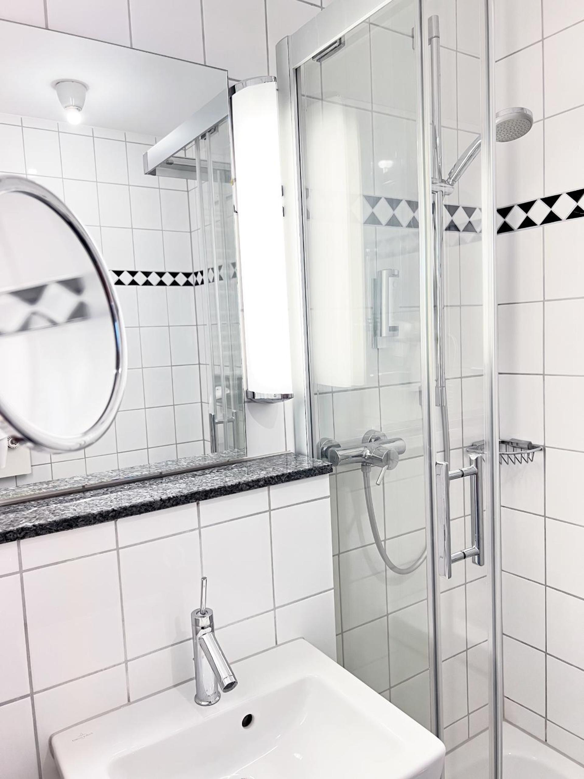 Classic Triple Room - Photo 7