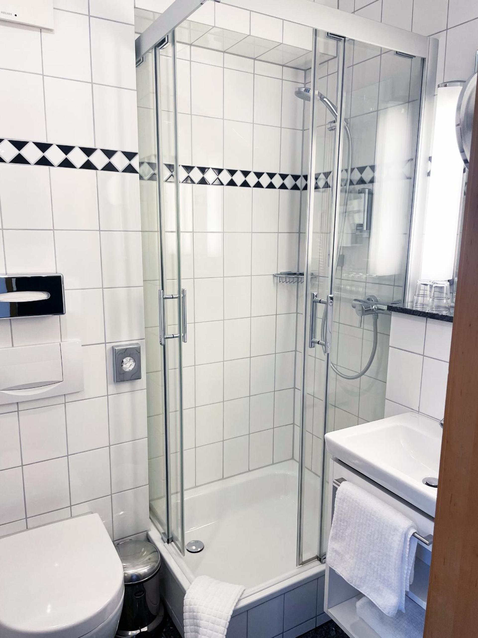 Classic Triple Room - Photo 8