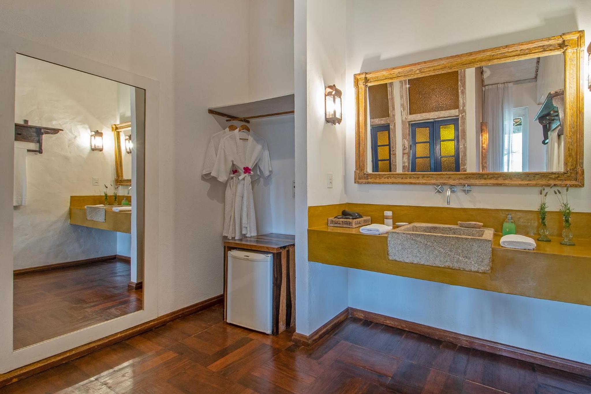 Junior Suite with Mountain View photo 2