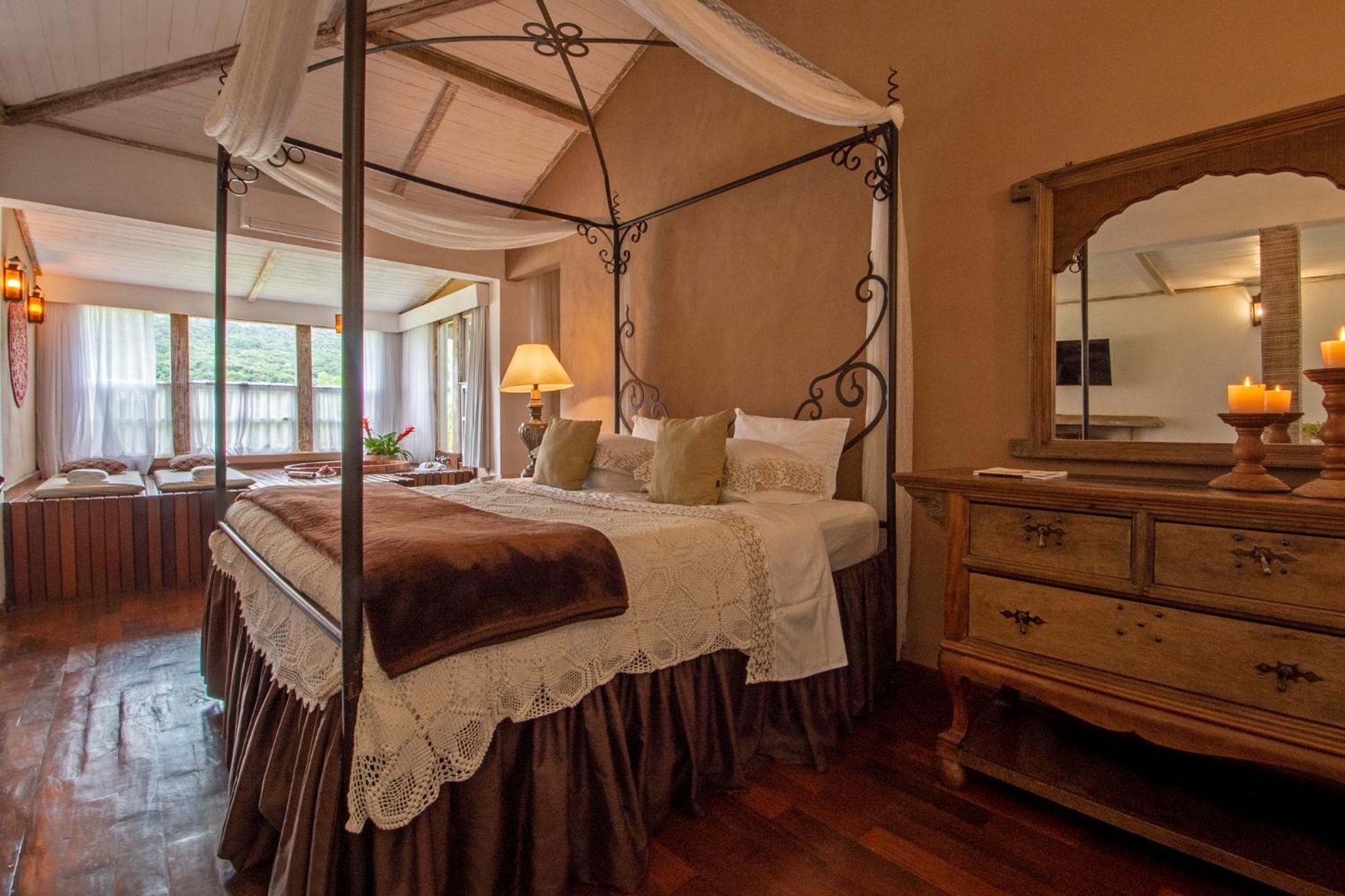 Junior Suite with Mountain View photo 3