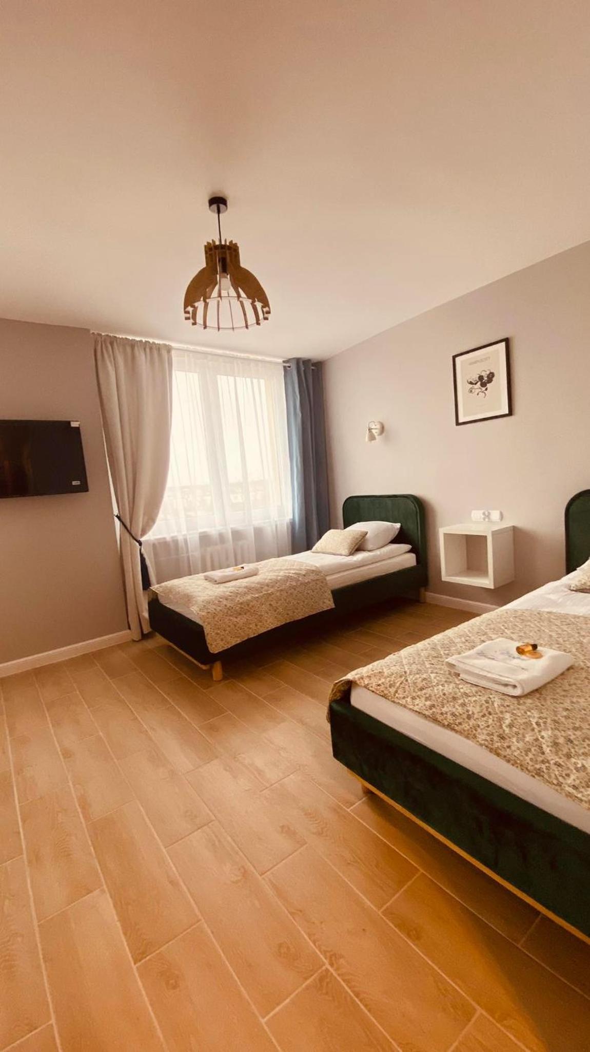 Triple Room with Private Bathroom - Photo 10