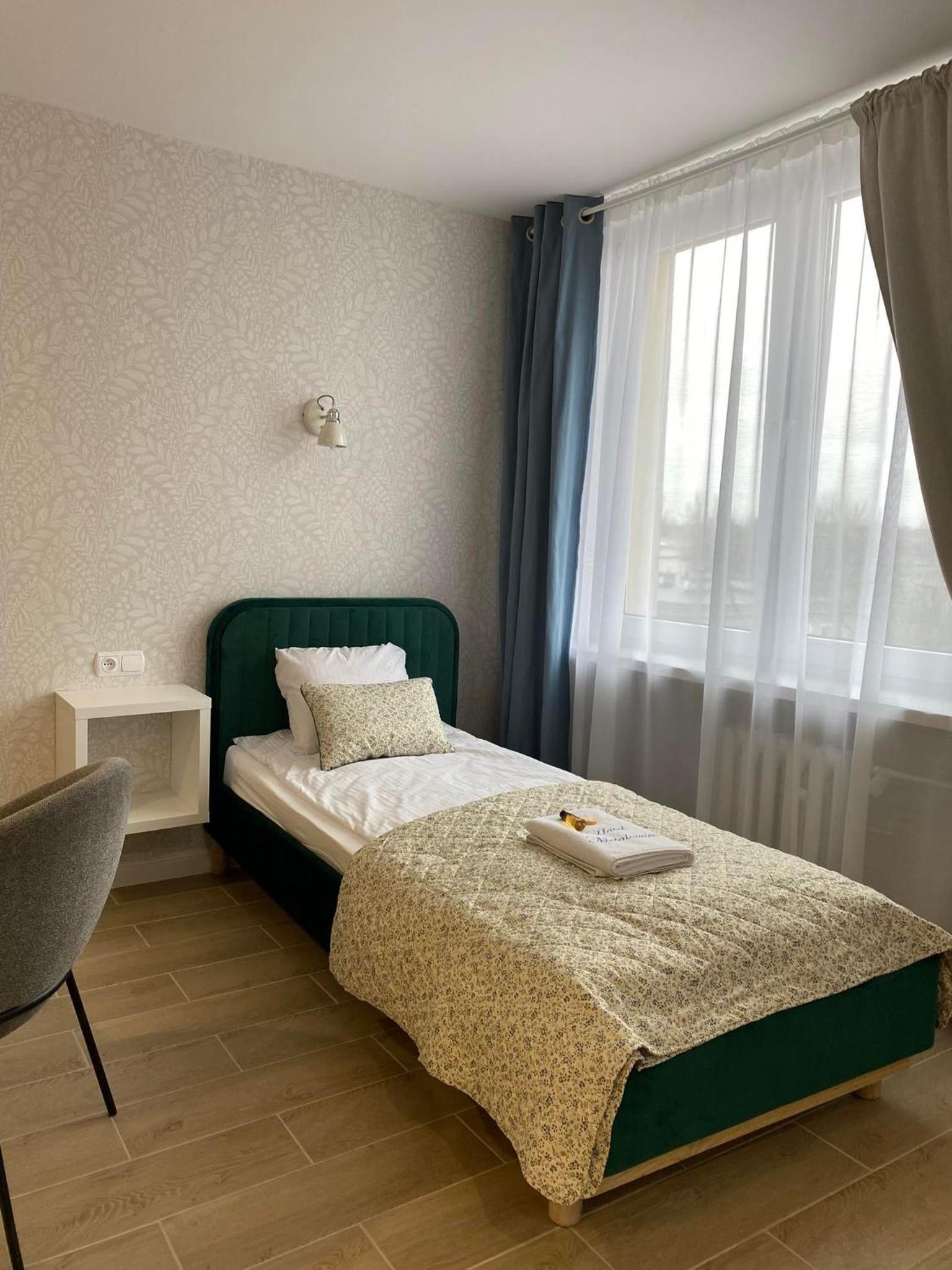 Triple Room with Private Bathroom - Photo 9