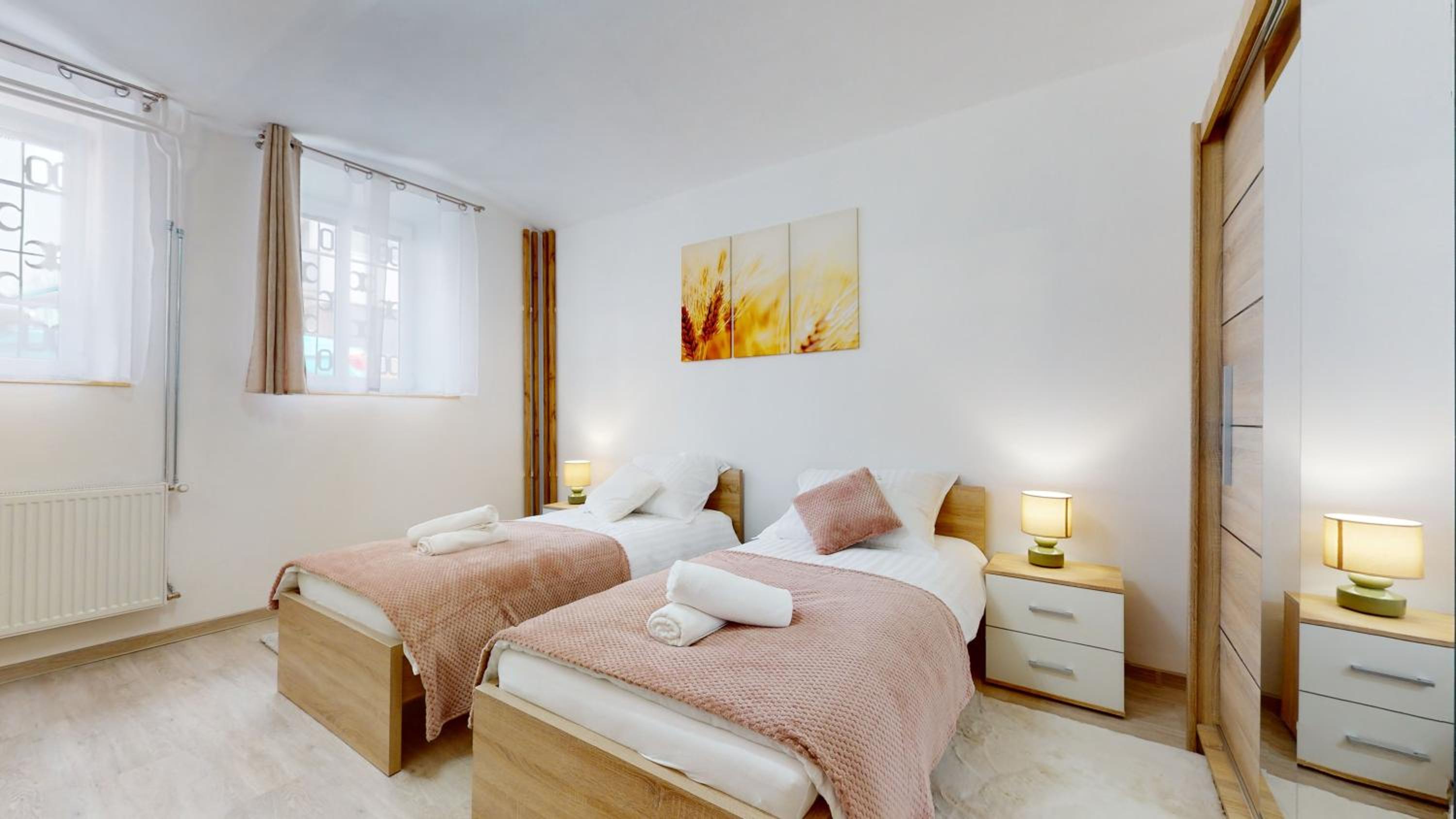 One-Bedroom Apartment photo 2