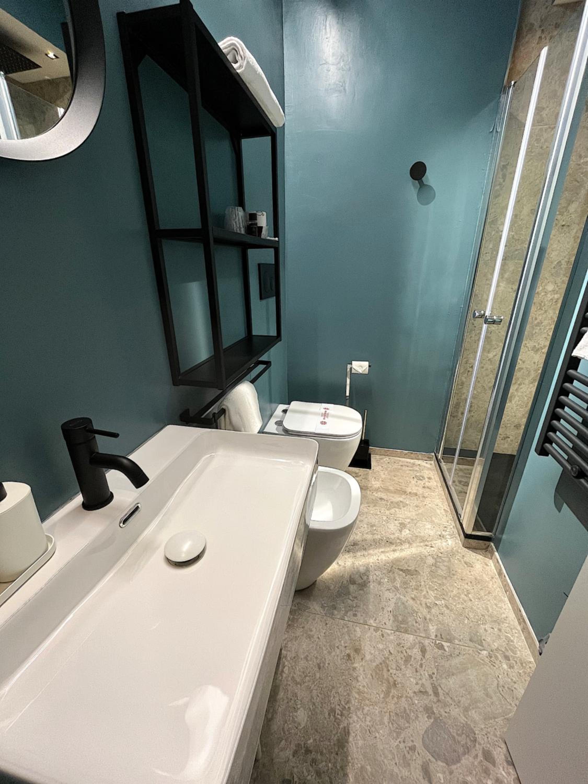 Small Double Room - Photo 6