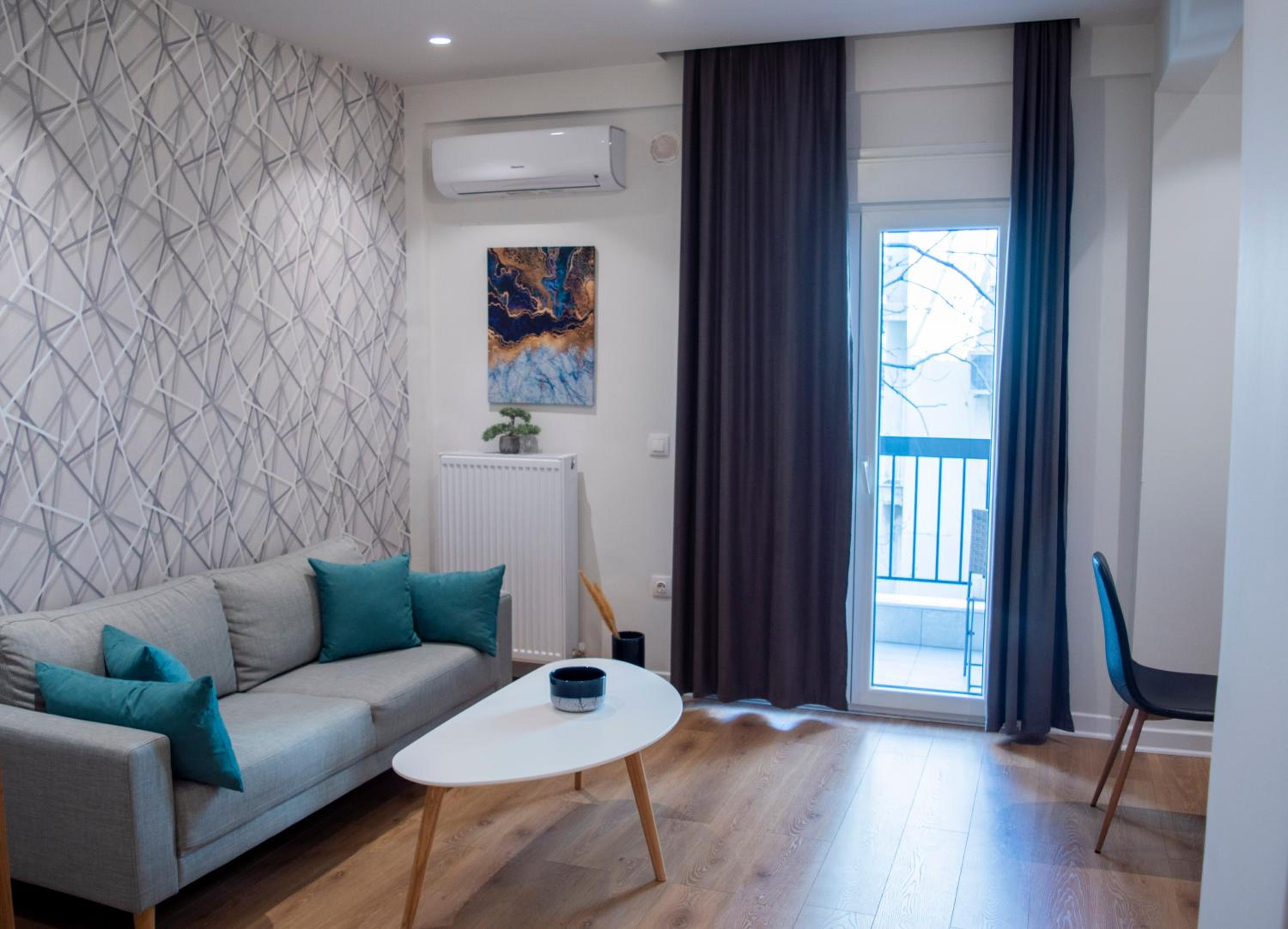 Deluxe Apartment