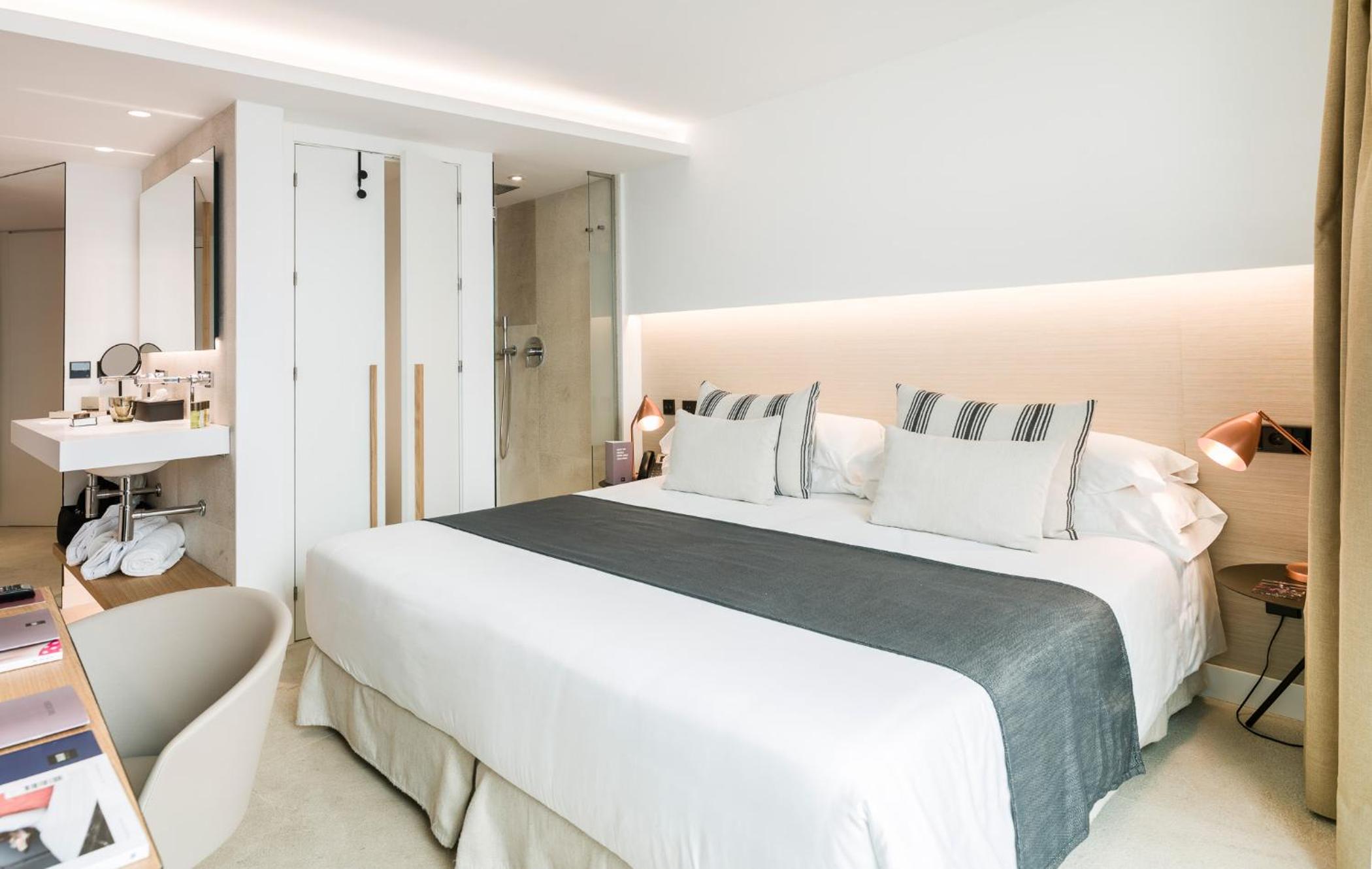 Habitación Doble o Twin Deluxe con Bañera de Hidromasaje y Patio