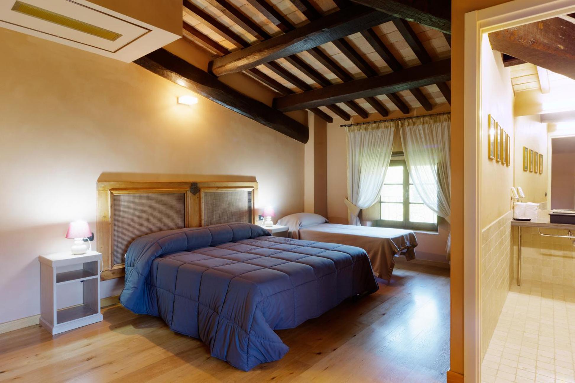 Deluxe Triple Room photo 1
