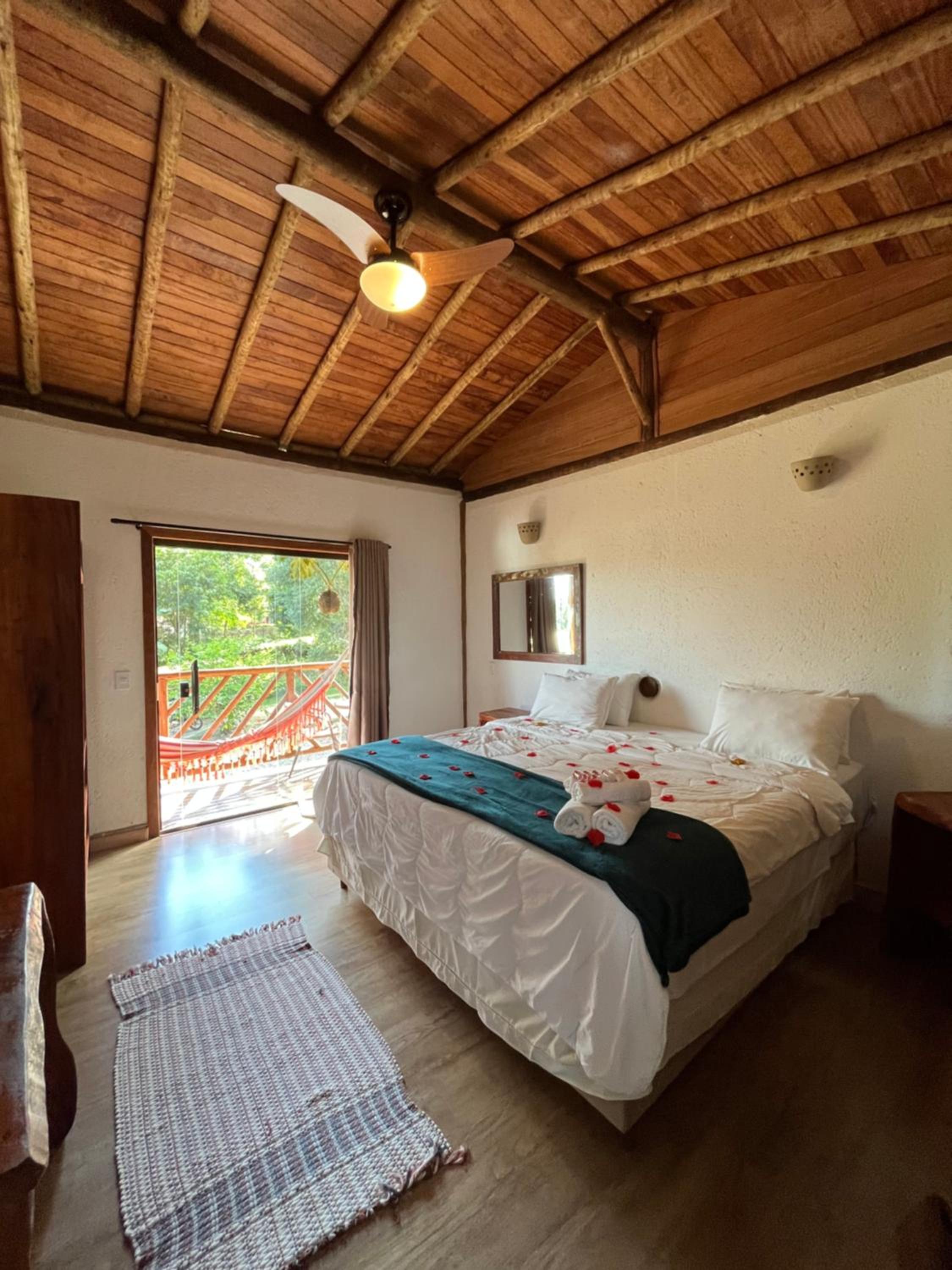 Deluxe King Suite - Photo 1