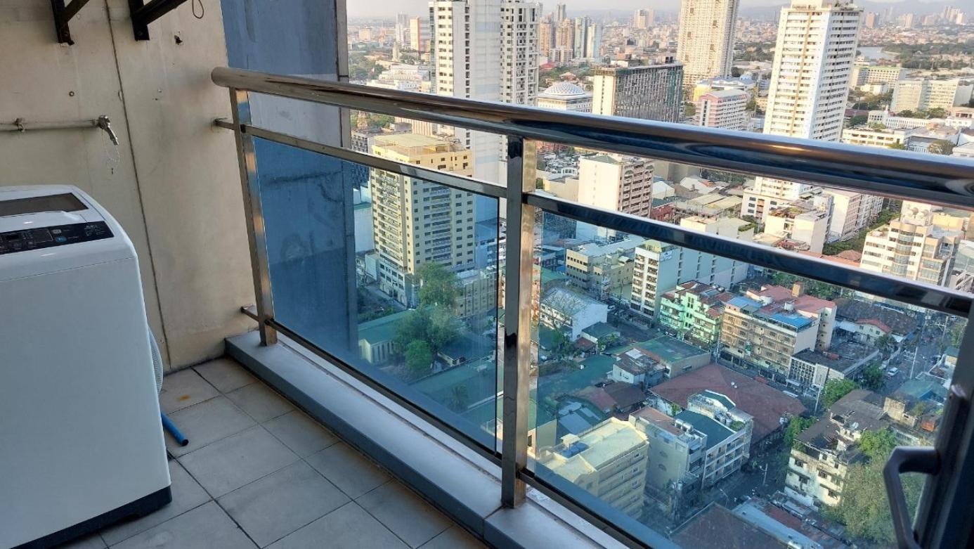 Studio with Balcony - Photo 17