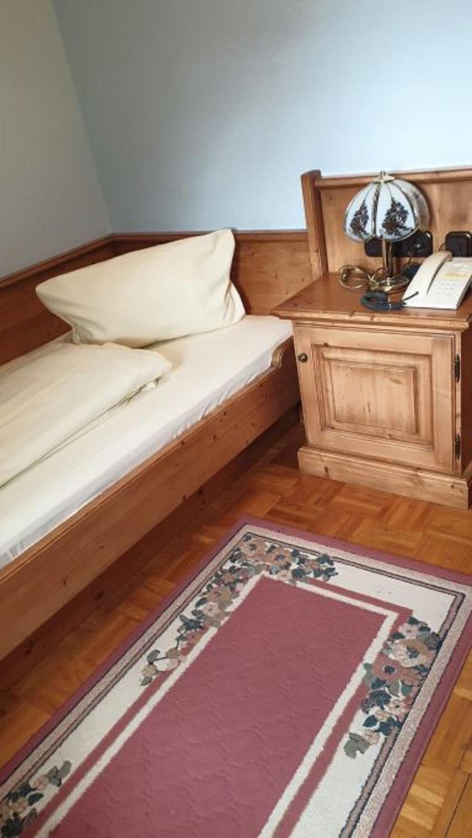 Single Room photo 2