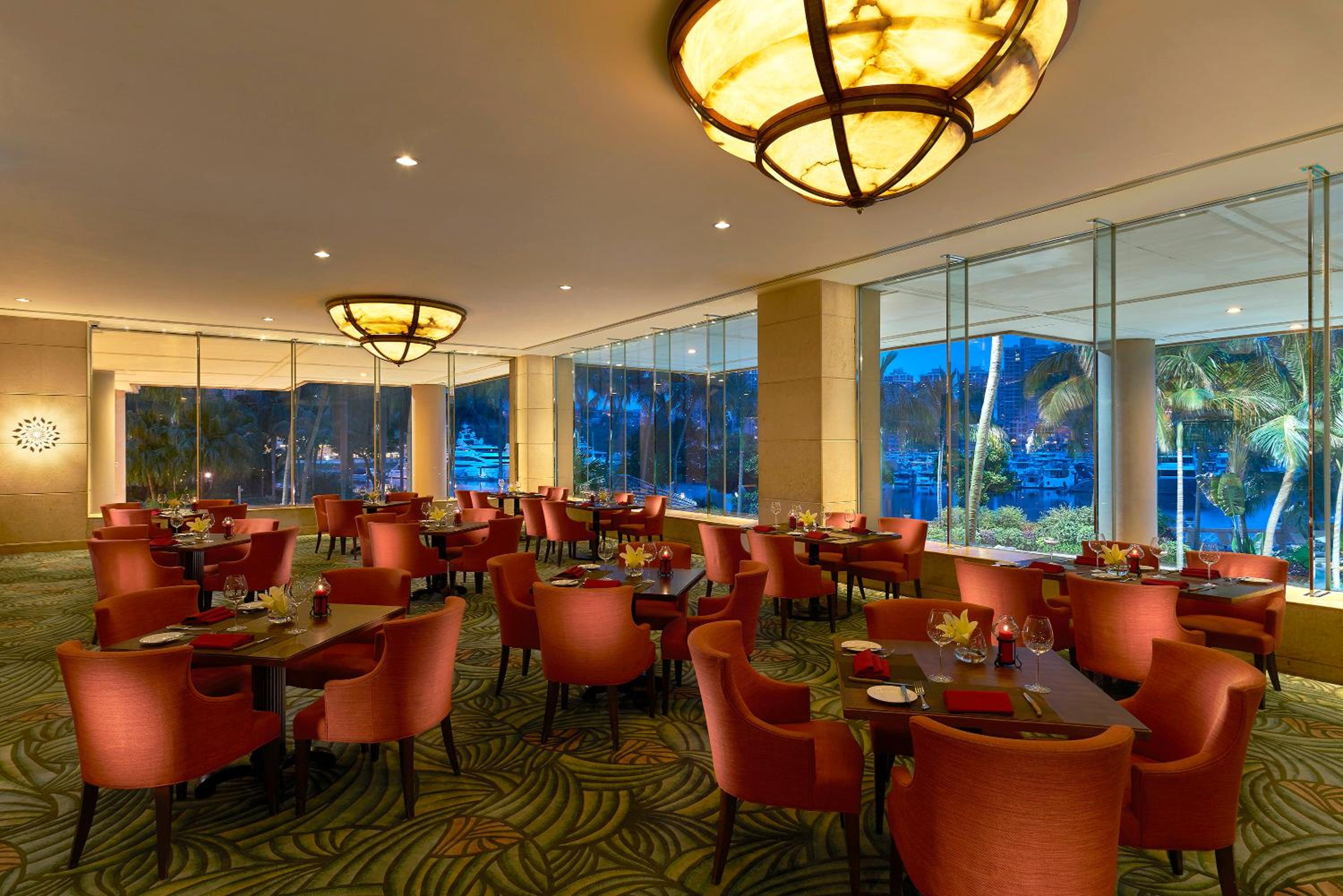Deluxe Seaview Twin Room With Hkd300 Dining Credit And In Room Mini Bar