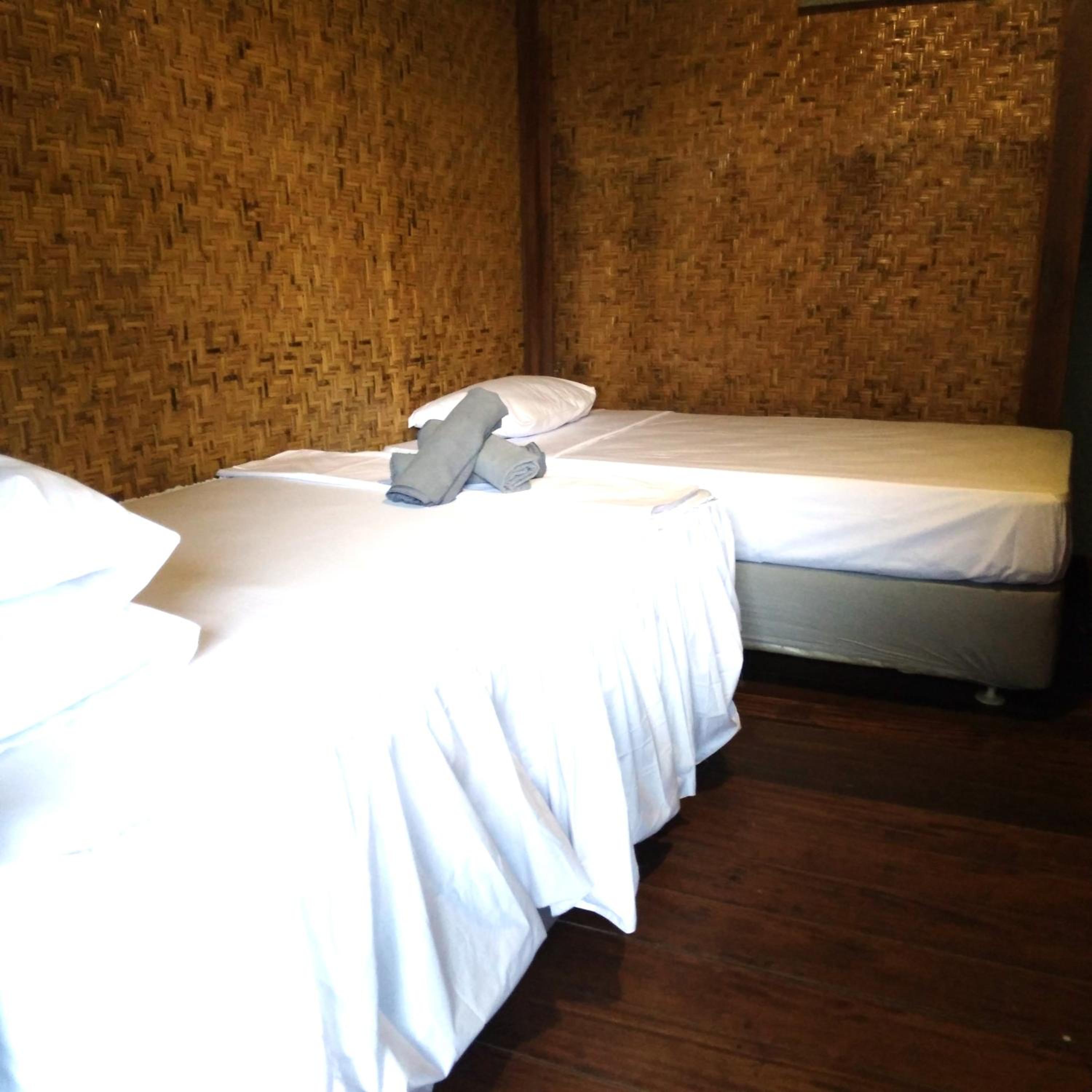 Standard Twin Room with Garden View - Photo 1