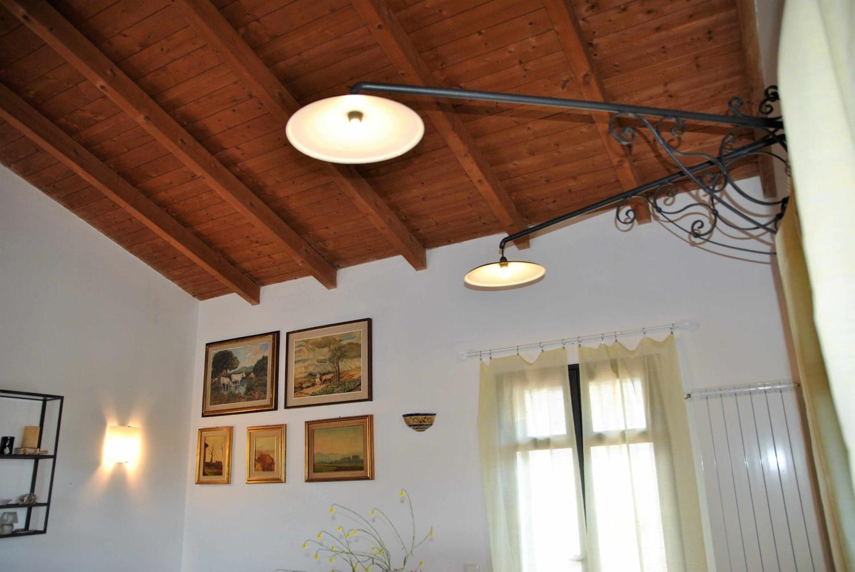 Two-Bedroom House - Photo 11