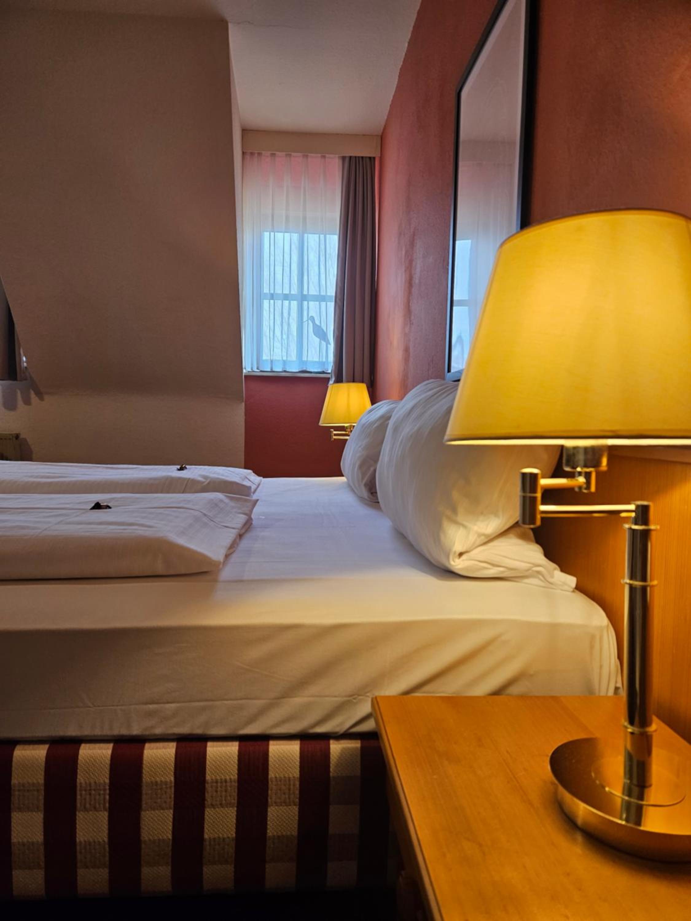 Large Double Room - Photo 15