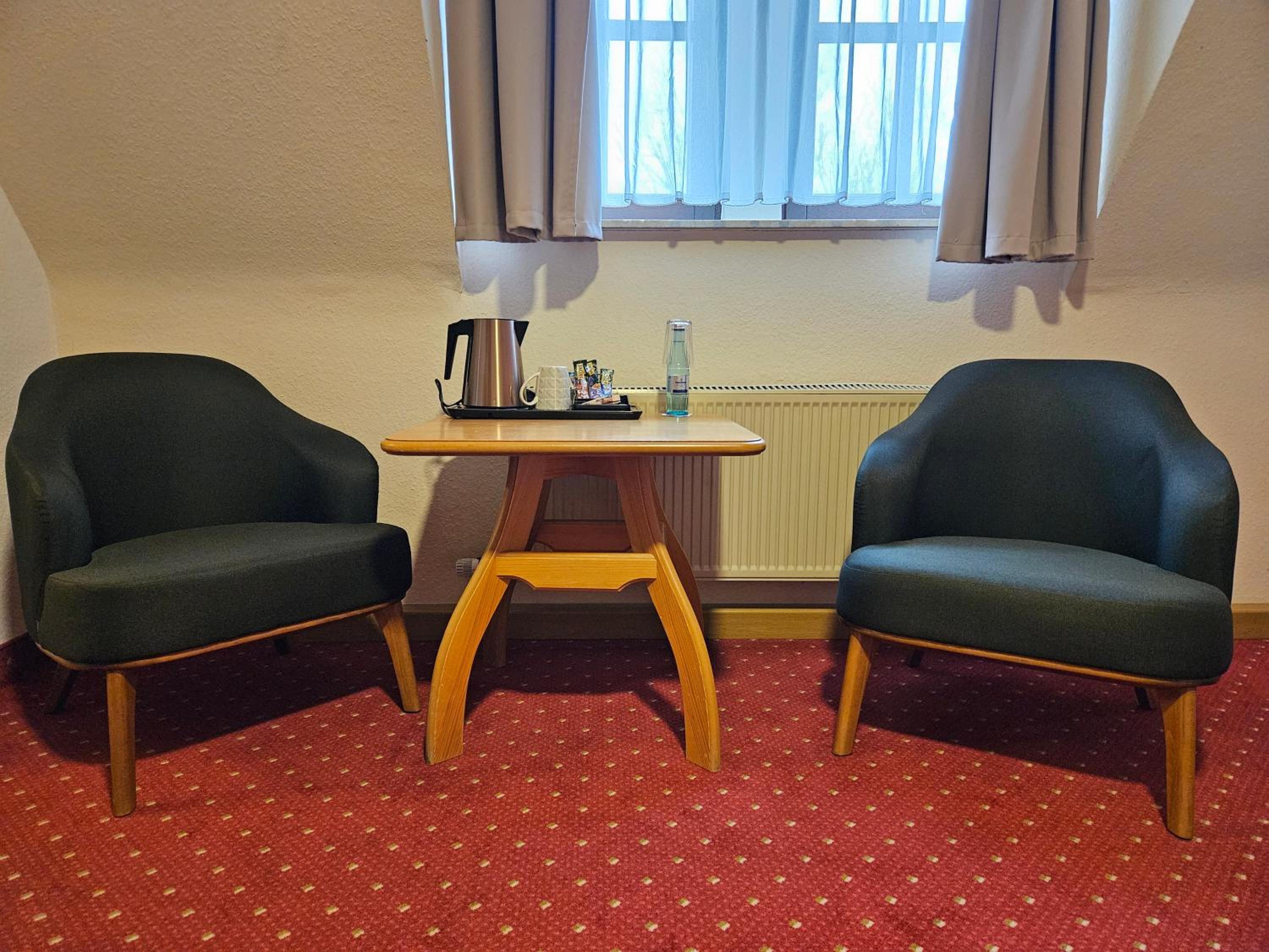 Large Double Room - Photo 13