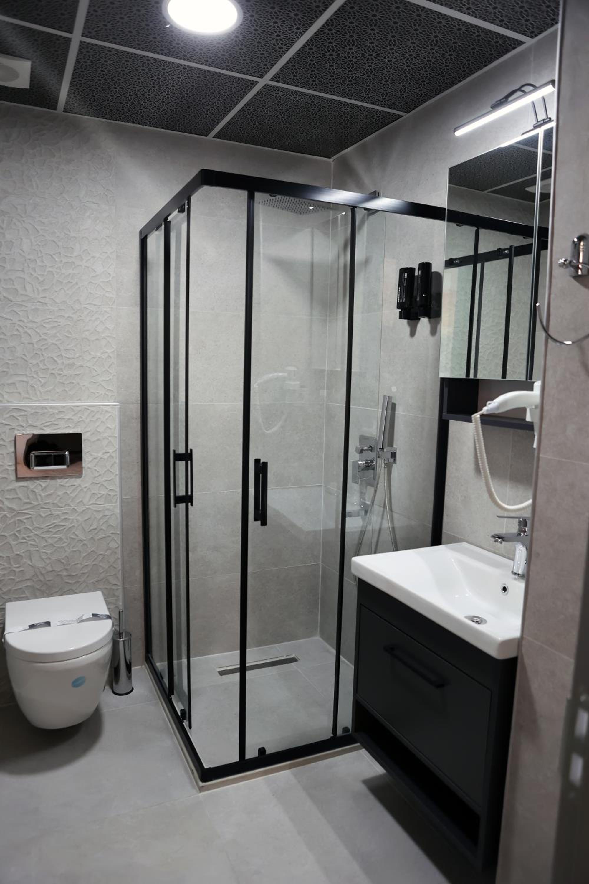 Suite with Spa Bath photo 2
