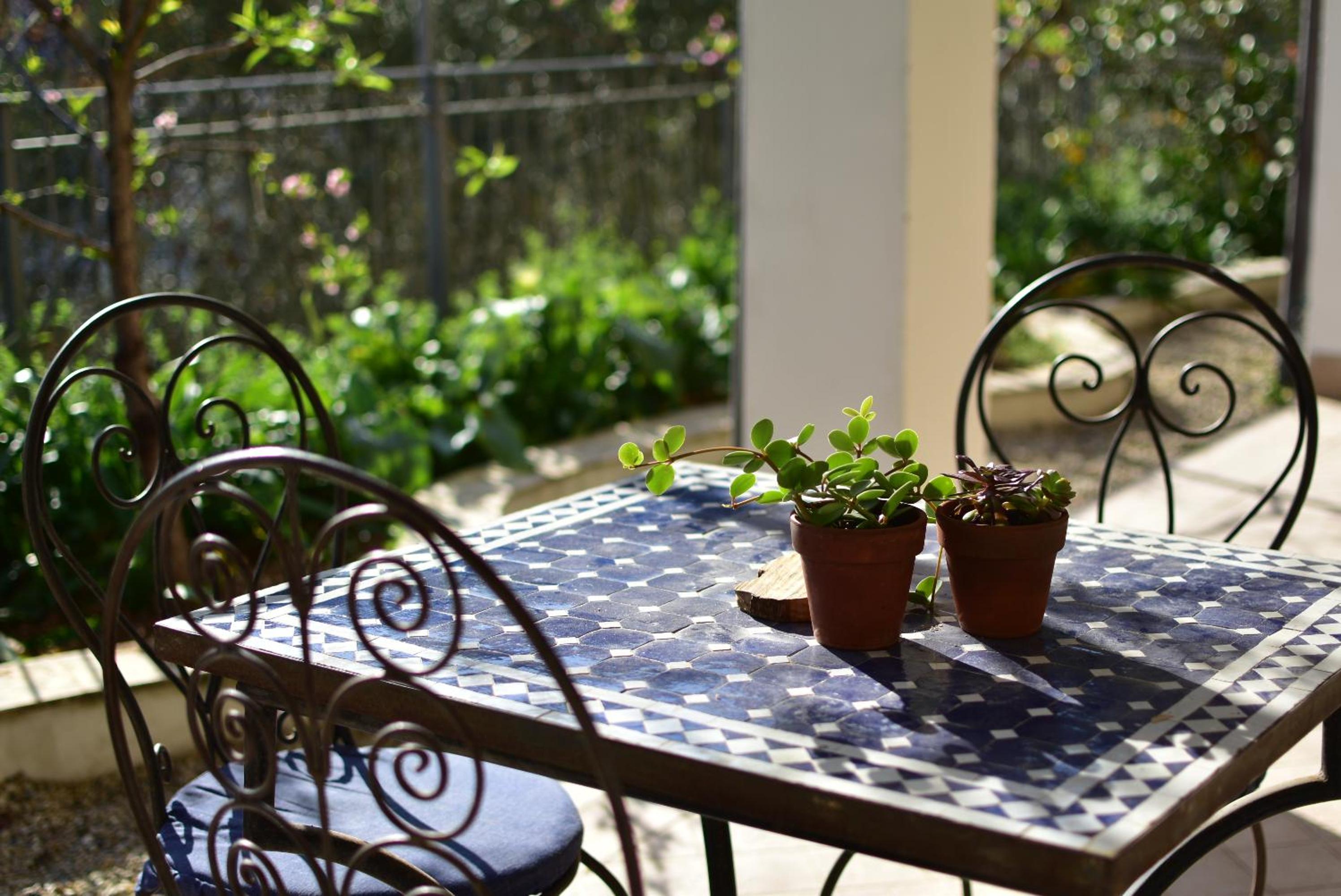 Two-Bedroom Apartment with Terrace, Garden and Sea View photo 2