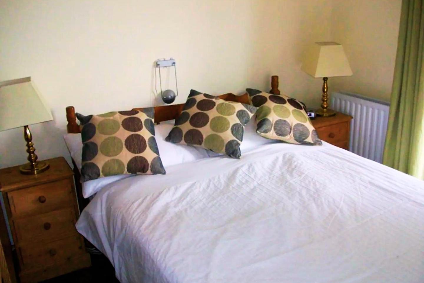 Three-Bedroom House photo 2