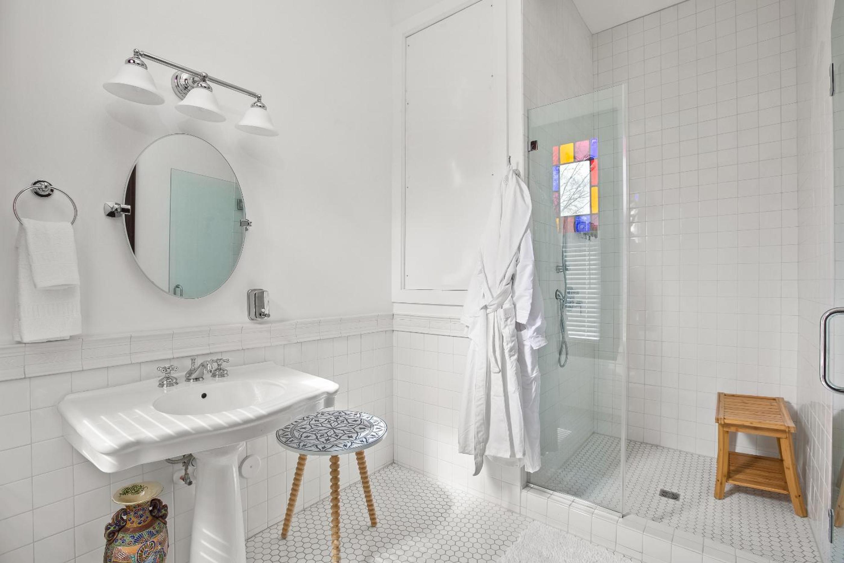 Double Room with Private Bathroom photo 3