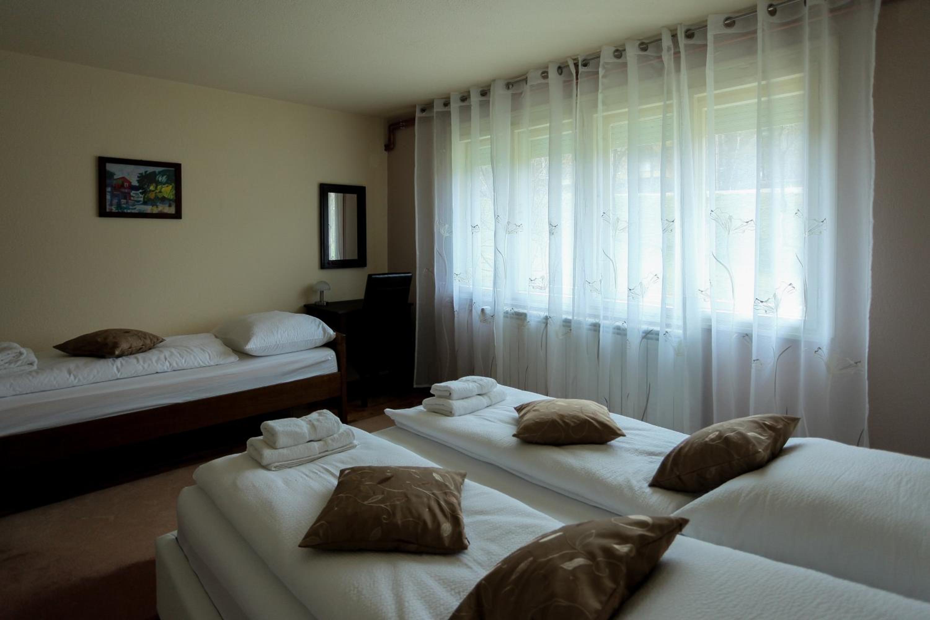 One-Bedroom Apartment - Ground Floor - Photo 36