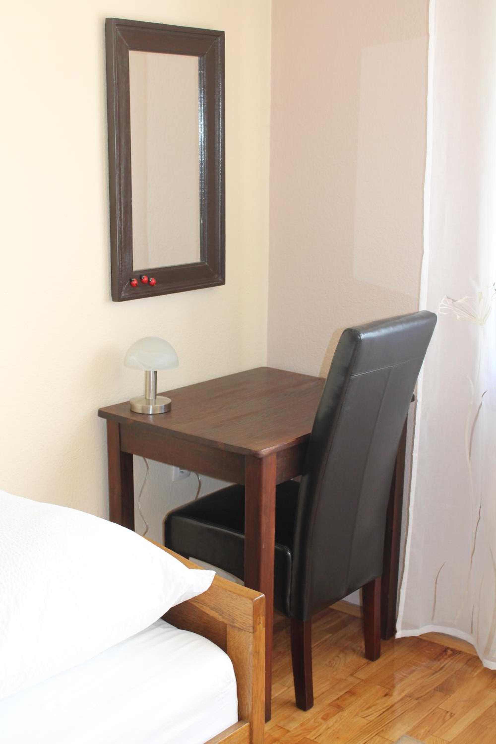 One-Bedroom Apartment - Ground Floor - Photo 42