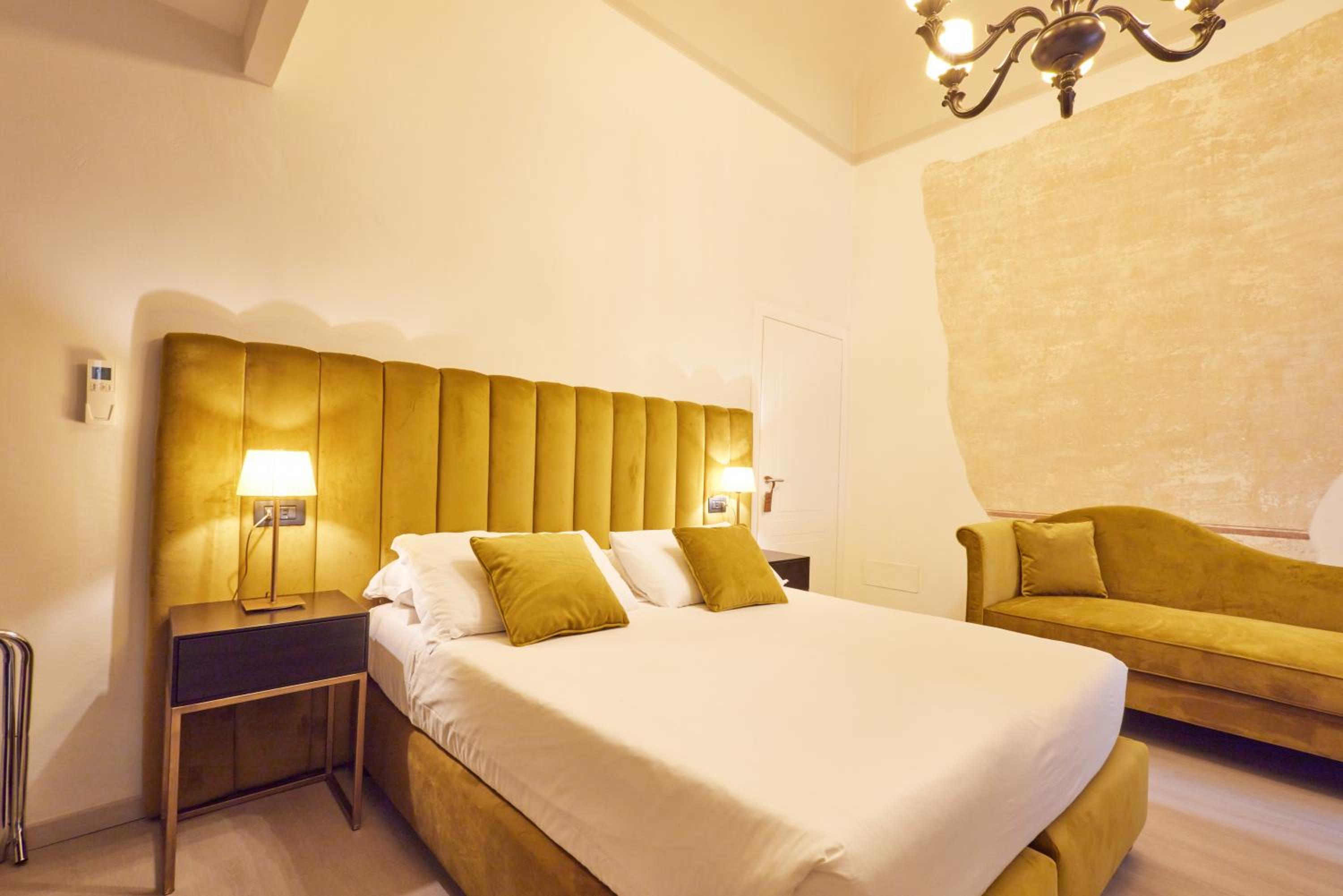 Superior King Room photo 3