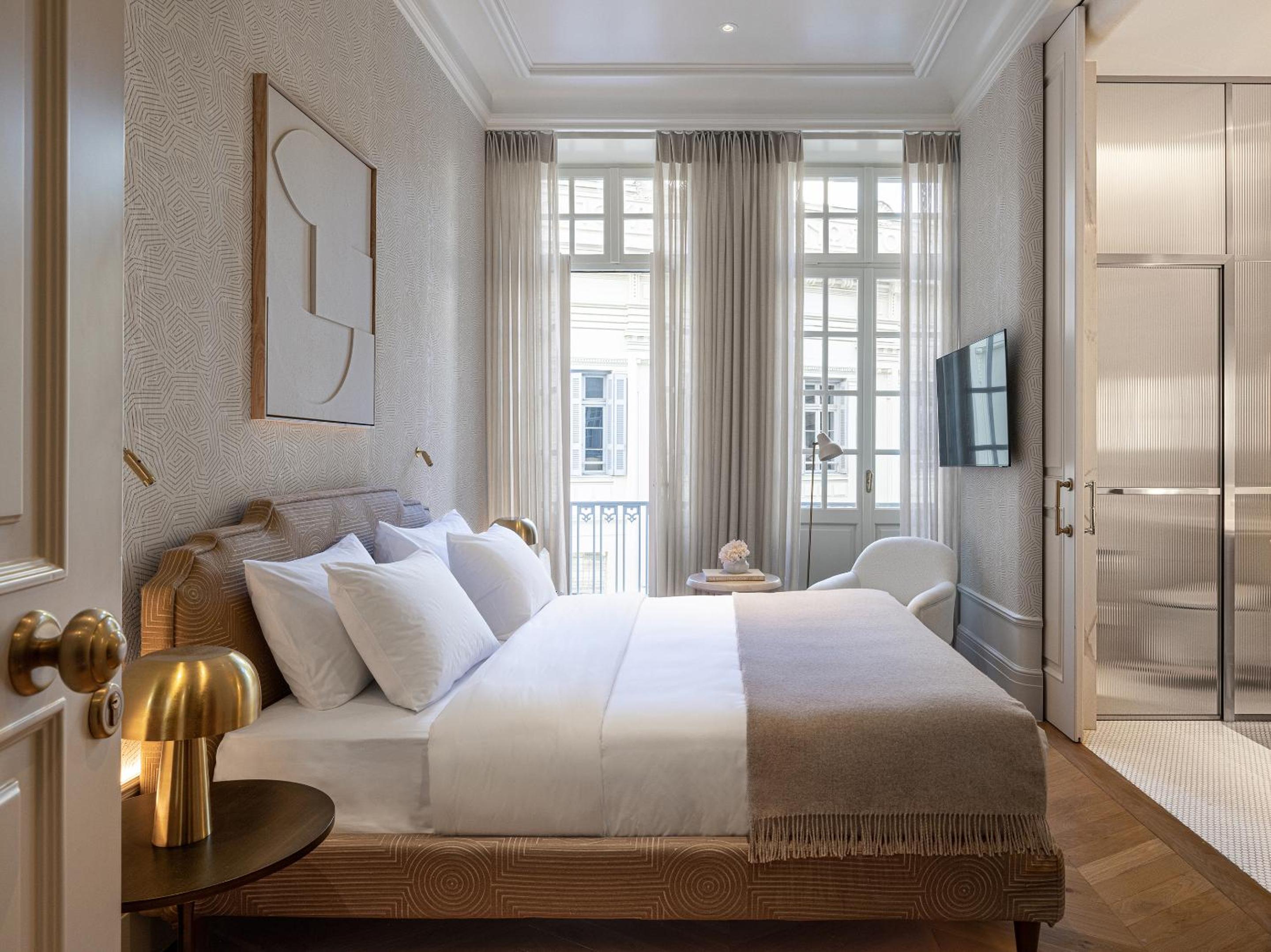Balcony Athenian Room