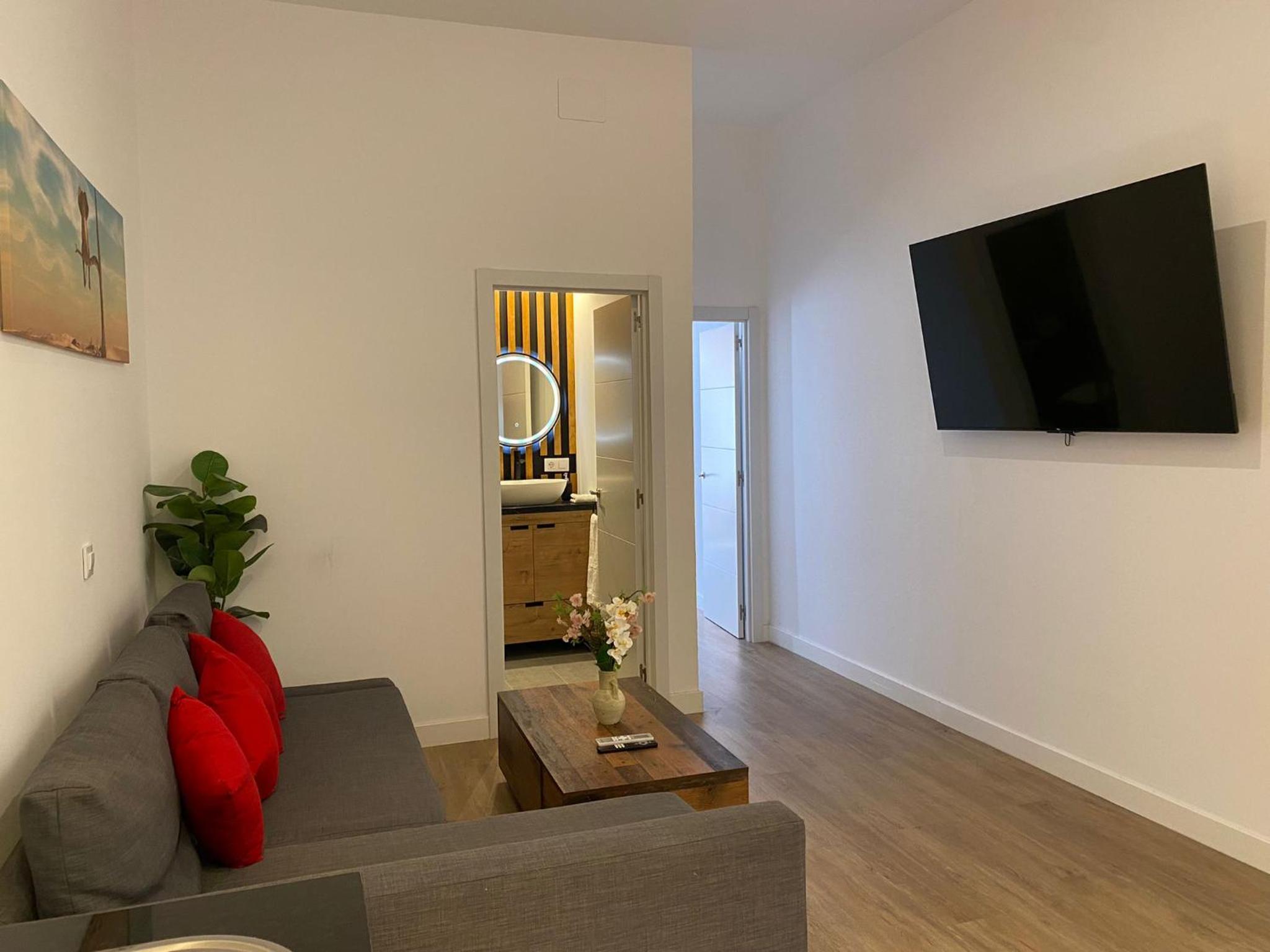 Superior Apartment with balcony - Photo 11