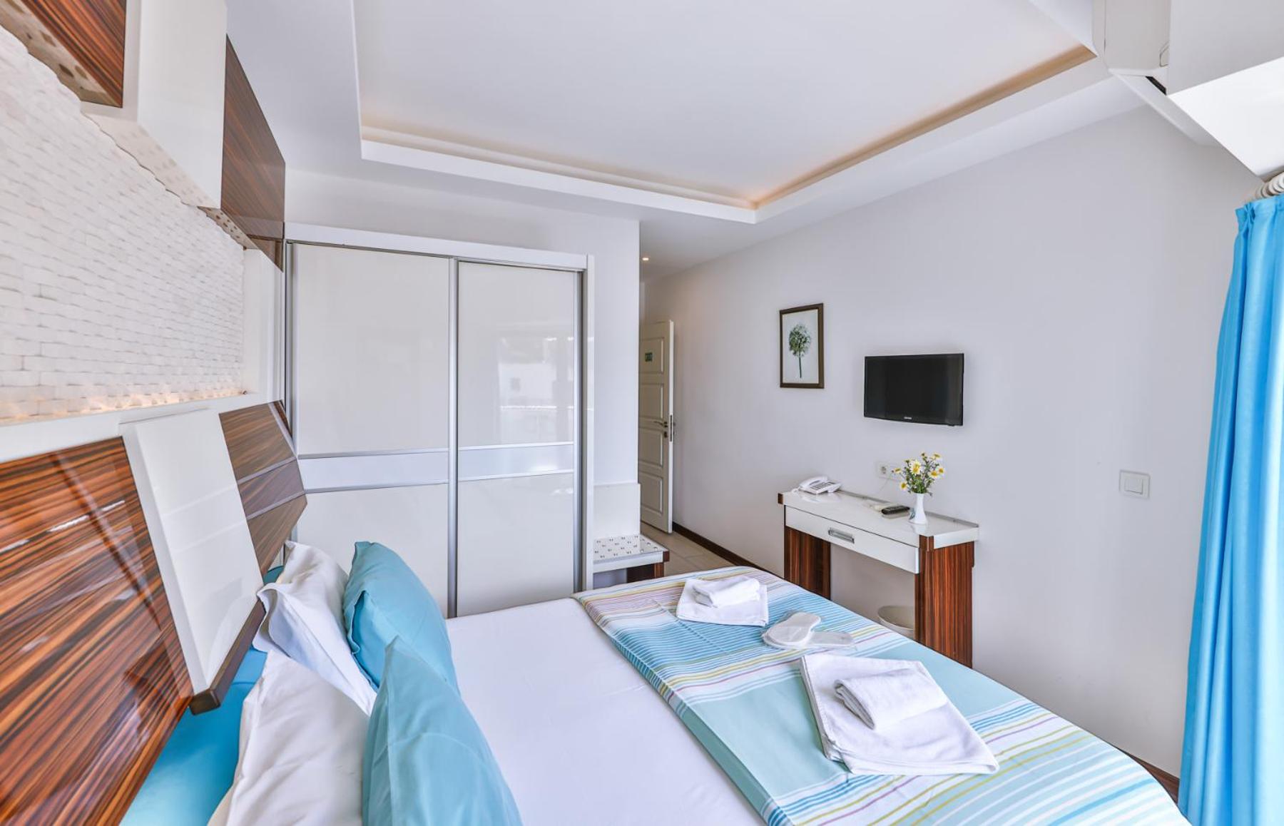 Deluxe Doppelzimmer mit seitlichem Meerblick