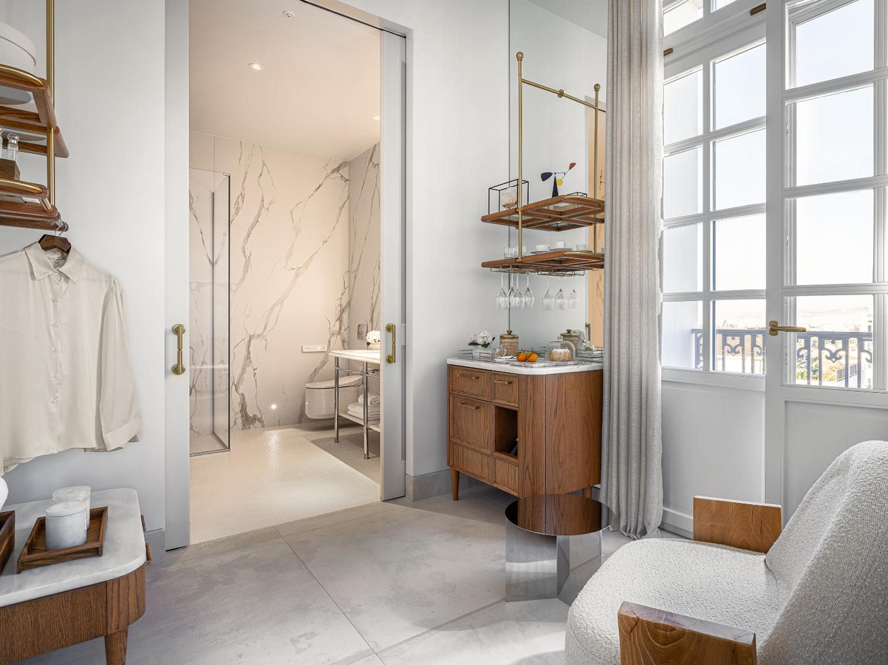 Luxury Junior Suite