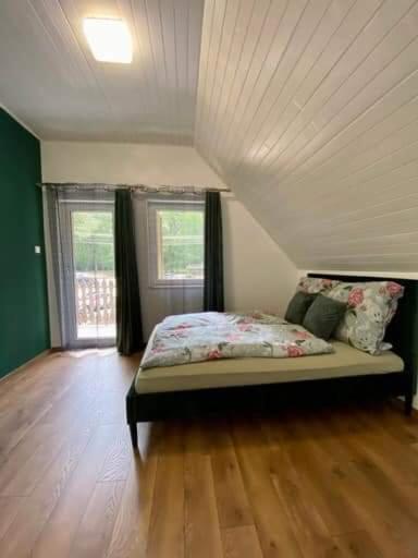 Three-Bedroom House photo 1