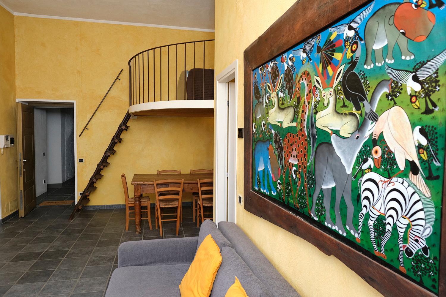 Apartment With Balcony And Lake View